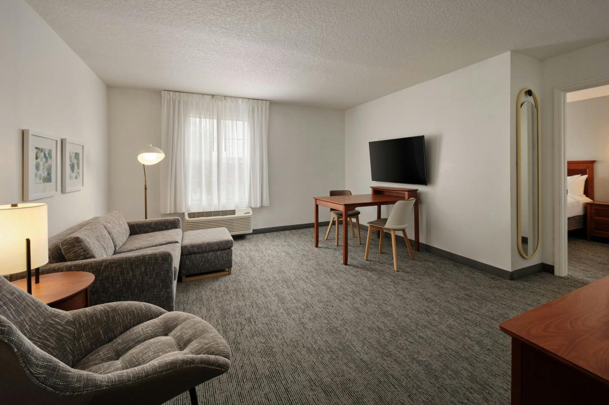 One-Bedroom Suite