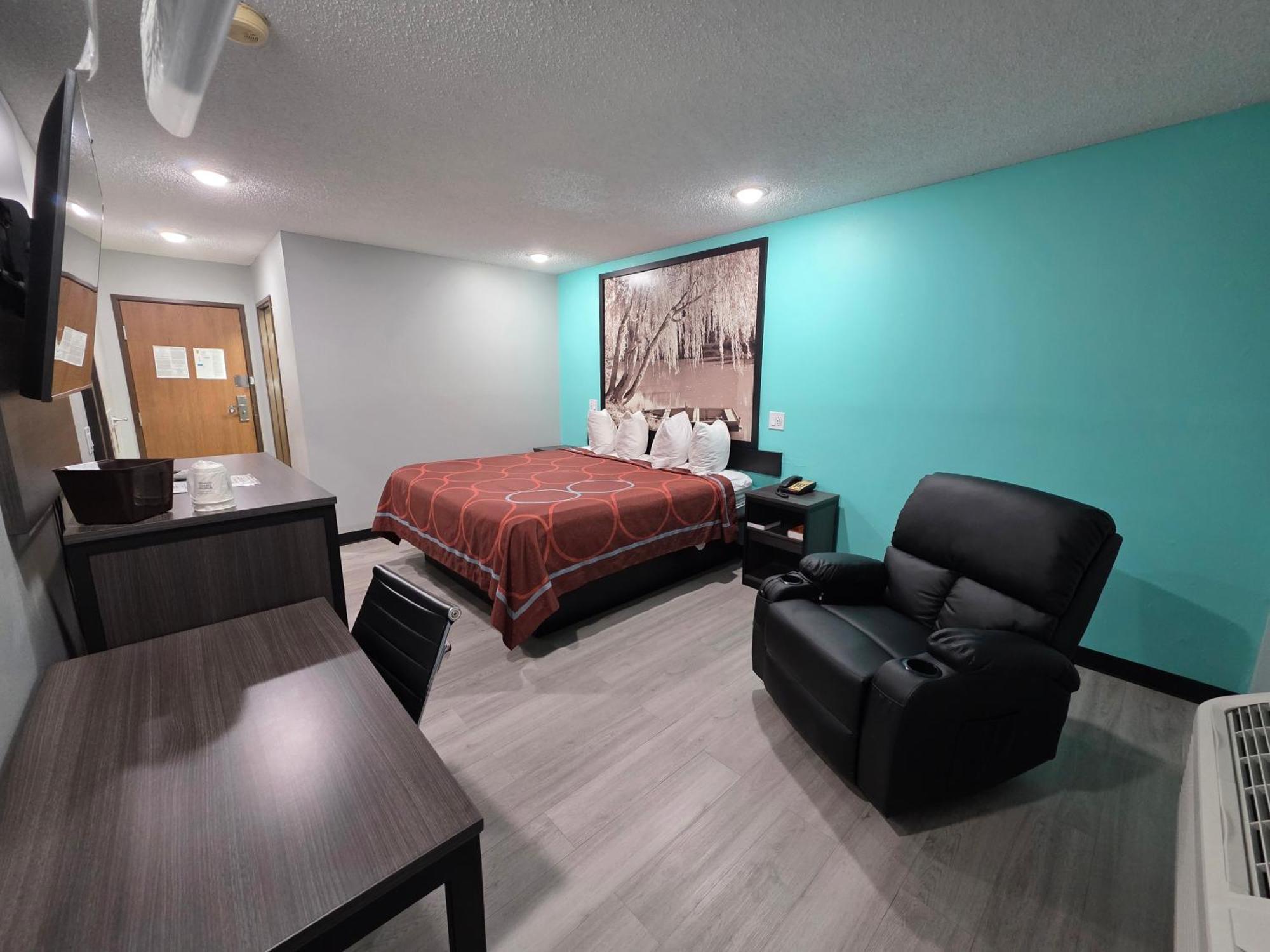 King Room- Non-Smoking