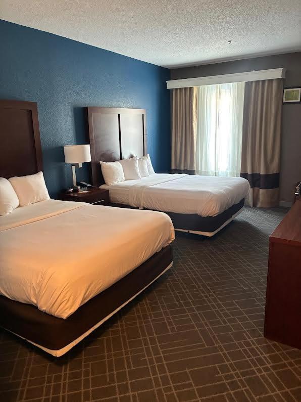 Queen Room with Two Queen Beds - Non-Smoking