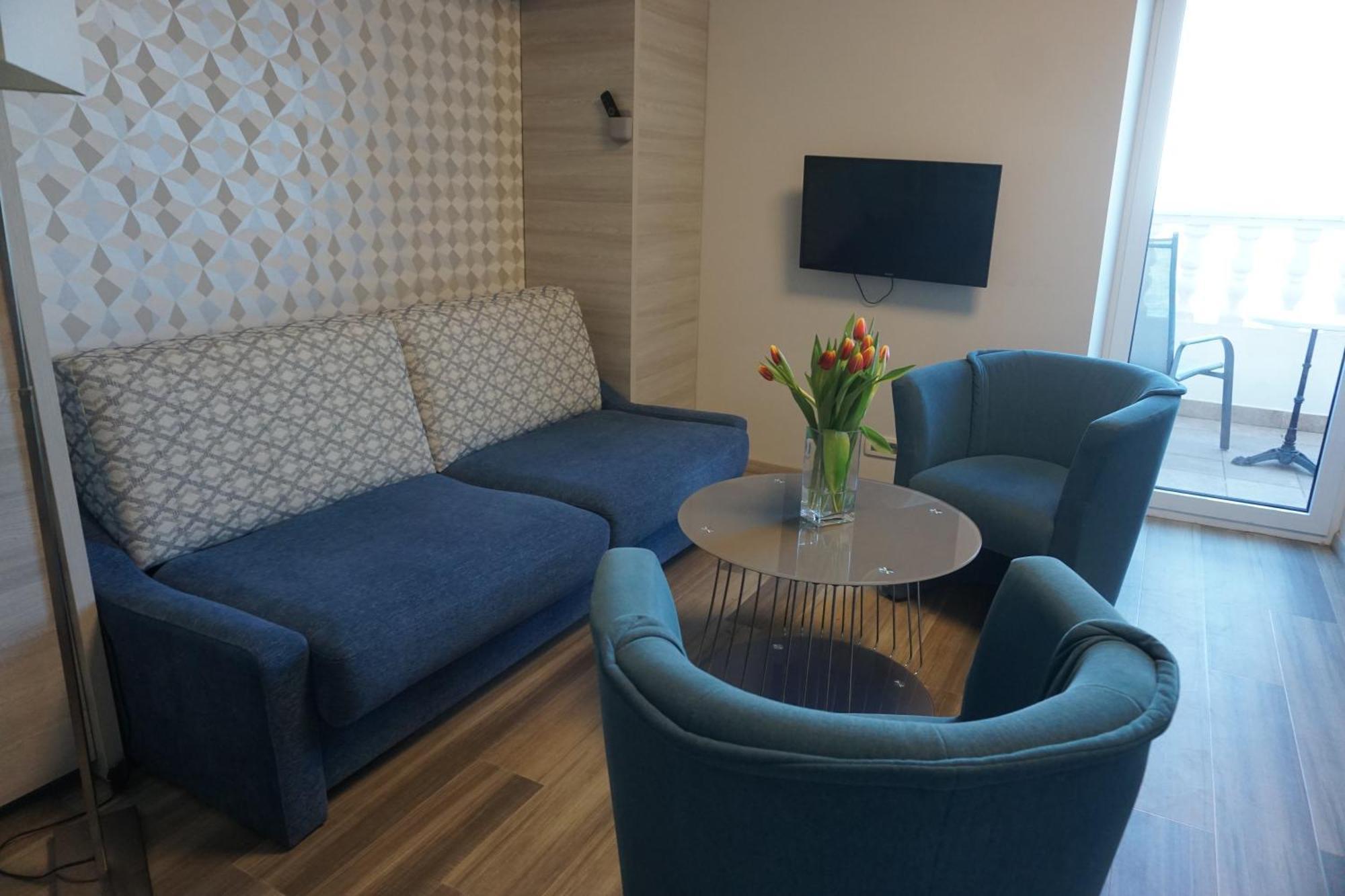 Junior Suite with with Balcony and Sea View