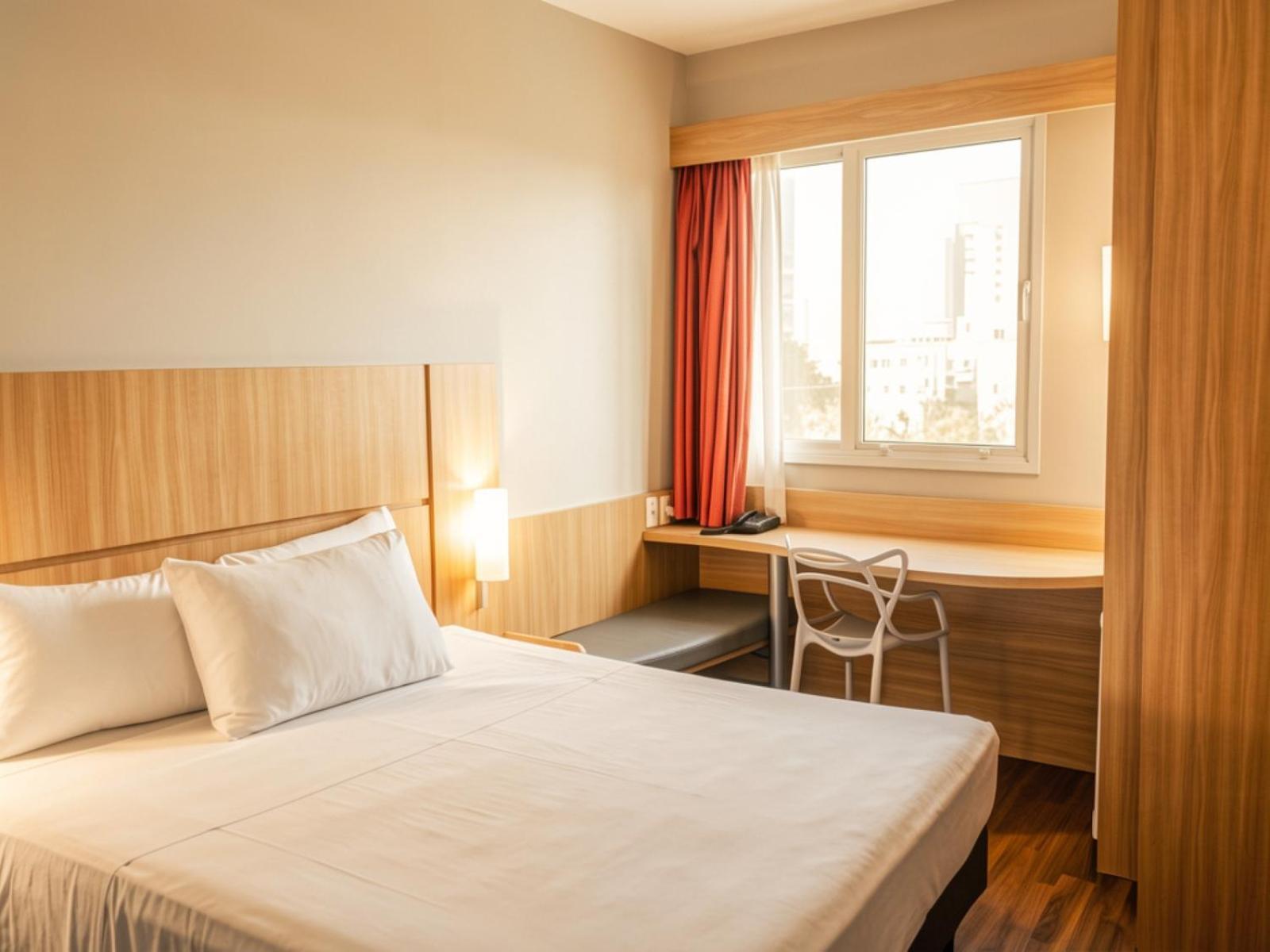 Quarto Superior com Cama de Casal