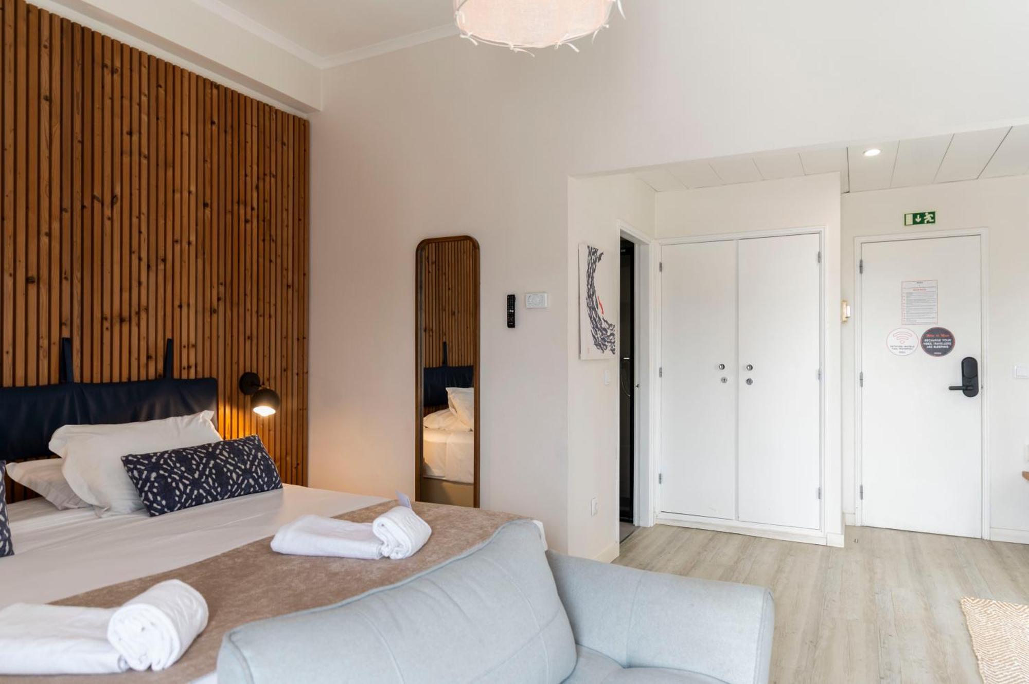 Quarto Familiar com Varanda