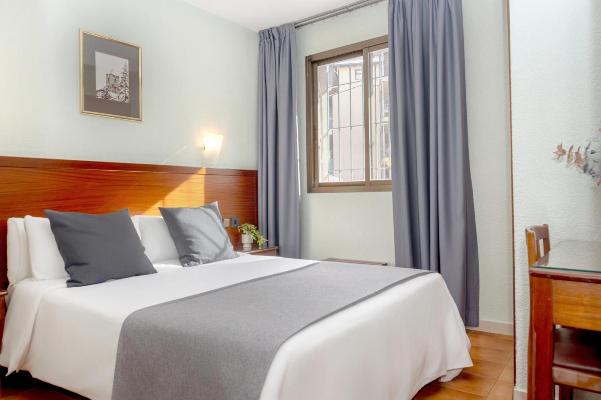 Double Room,1758890665:JPEG