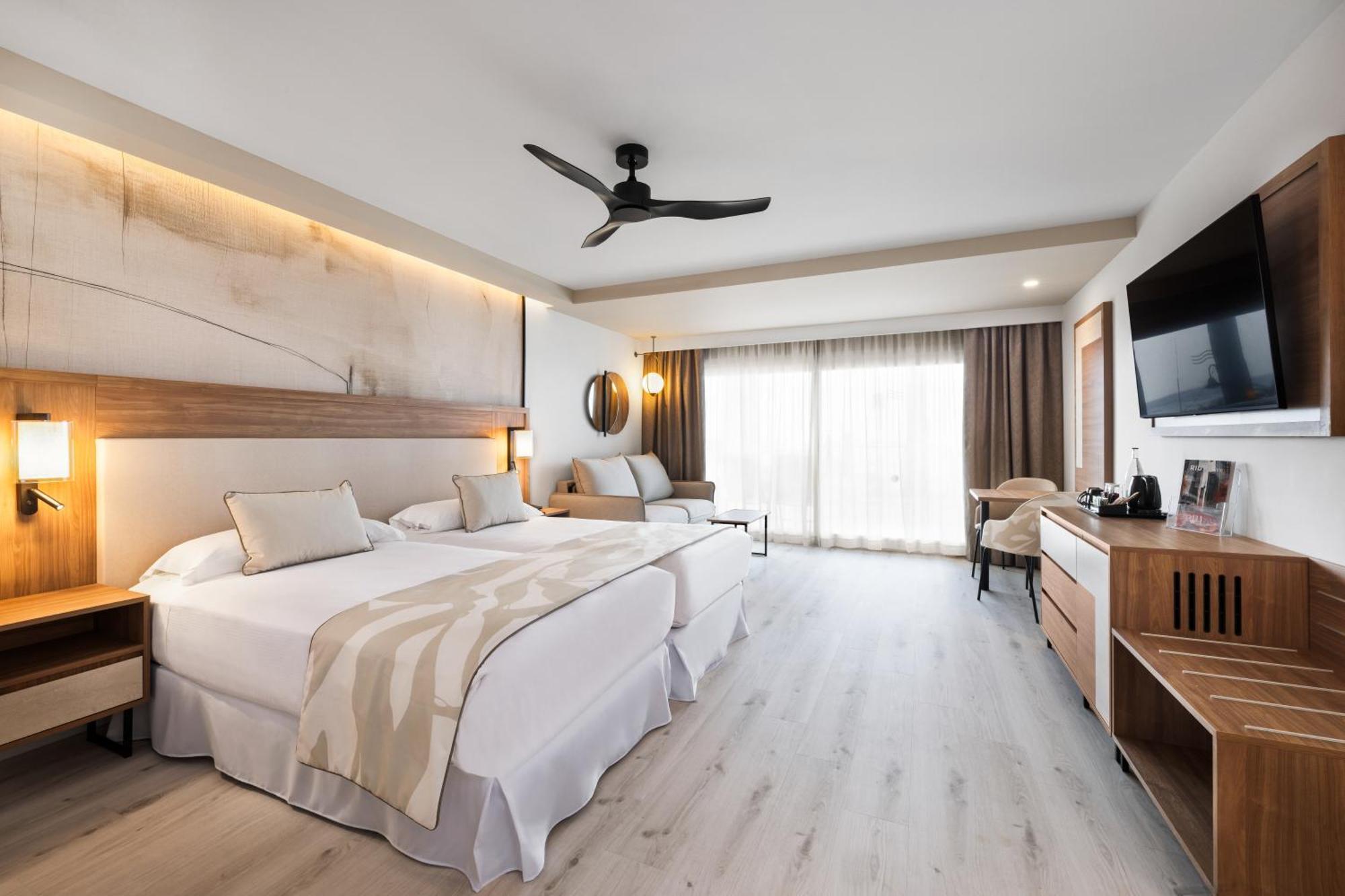 Deluxe Tweepersoonskamer met Zijdelings Uitzicht op Zee