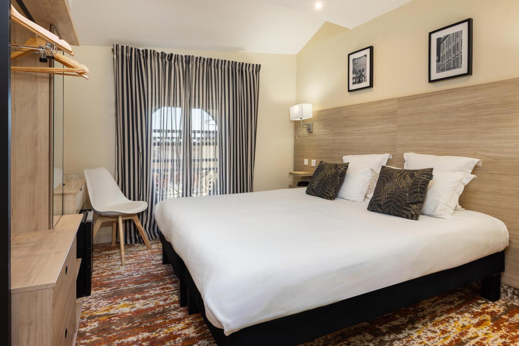 Classic Double Room,1765170014:JPEG