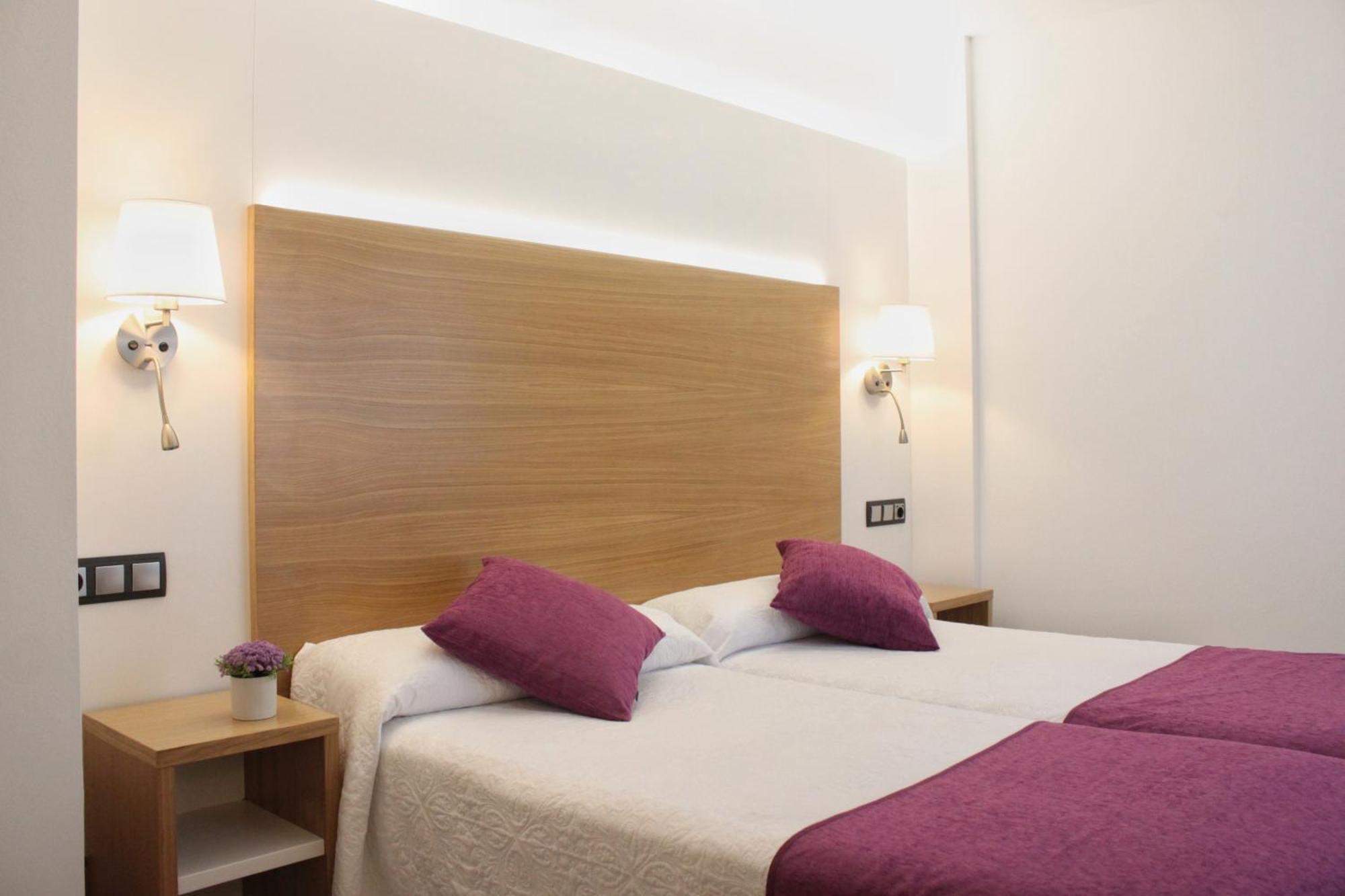 Quadruple Room,1765183773:JPEG
