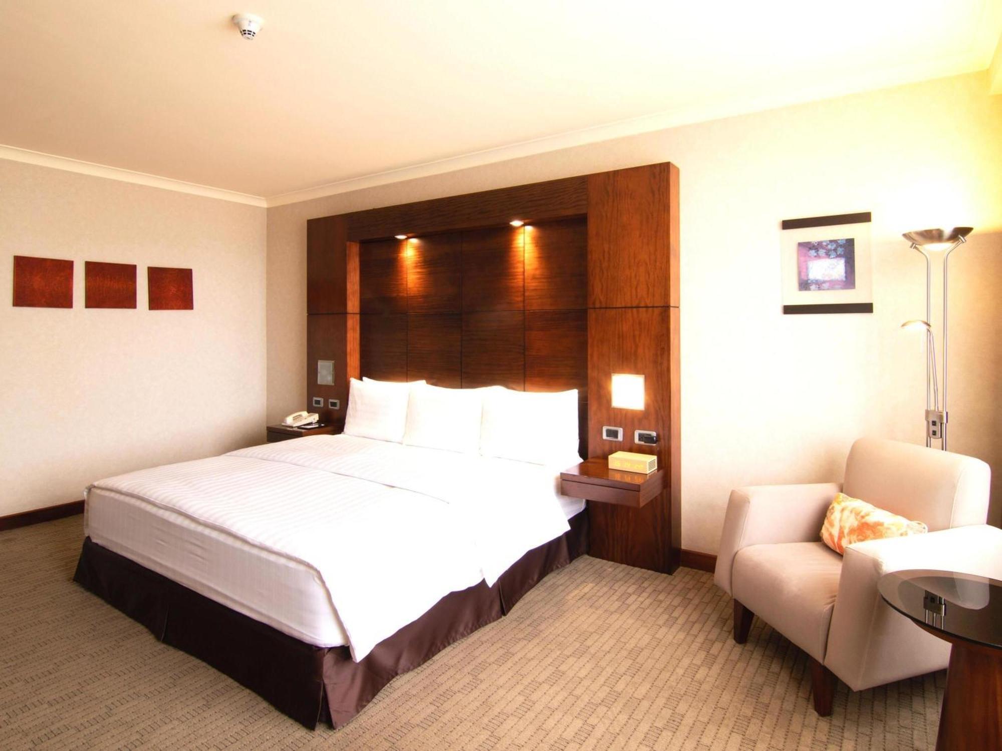Quarto King Executivo Suíço