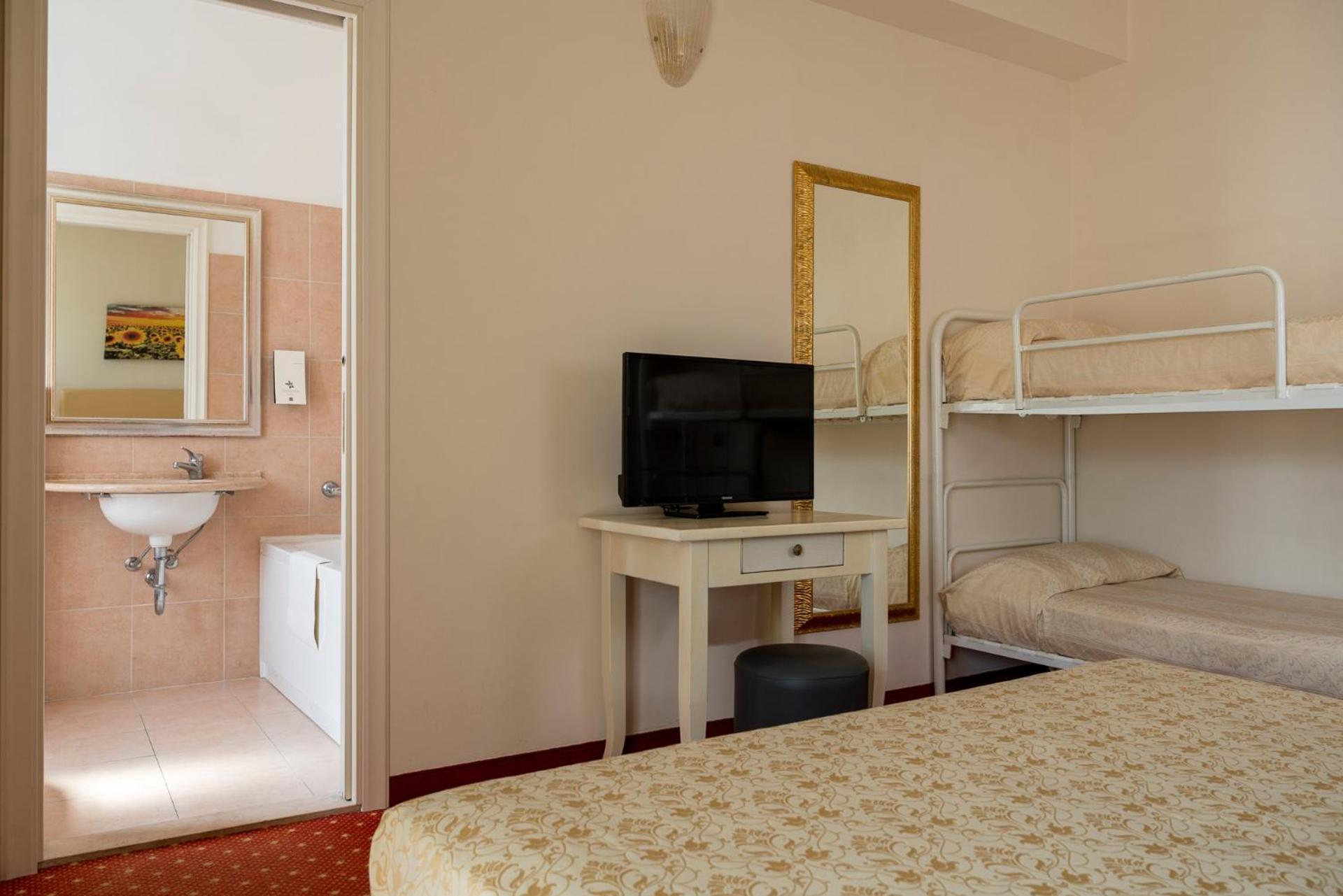 Chambre Quadruple Classique