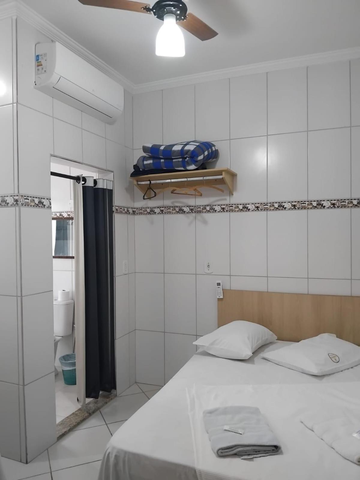Quarto Triplo Econômico