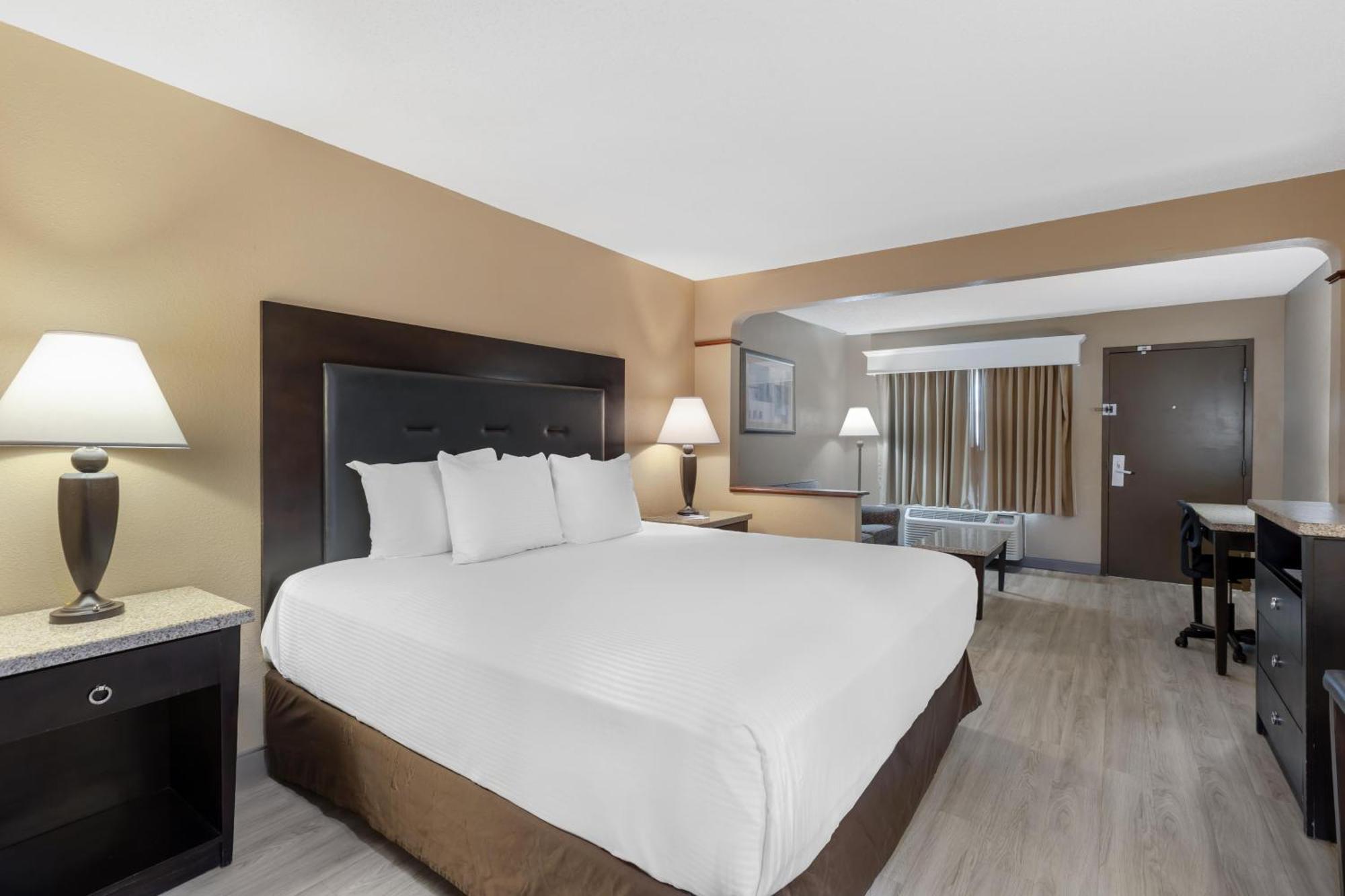 Oversized King Room - Non-Smoking