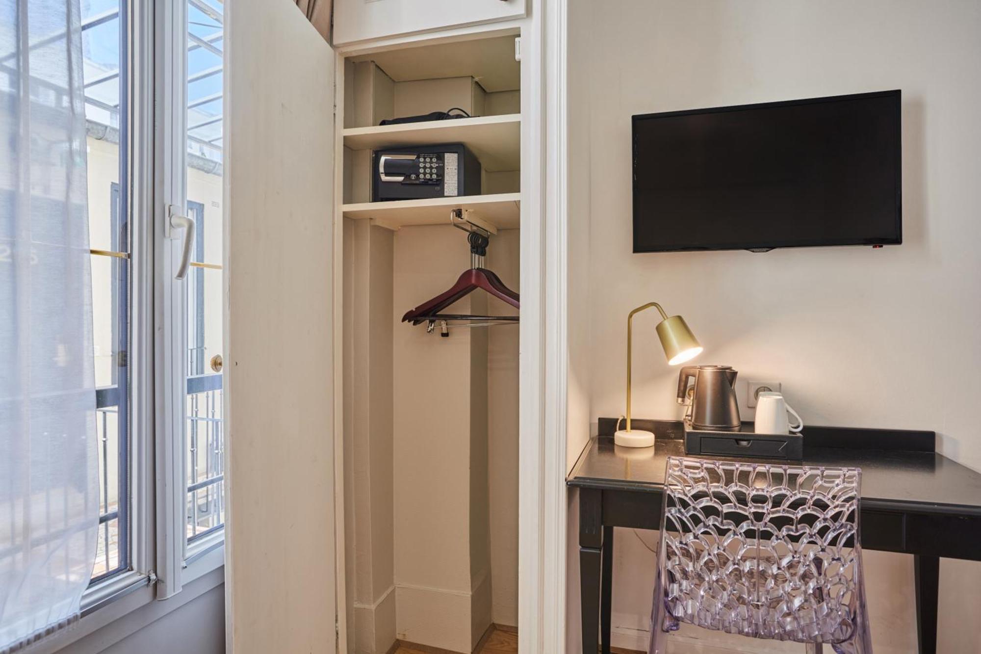 Quarto Standard com 2 Camas de Solteiro