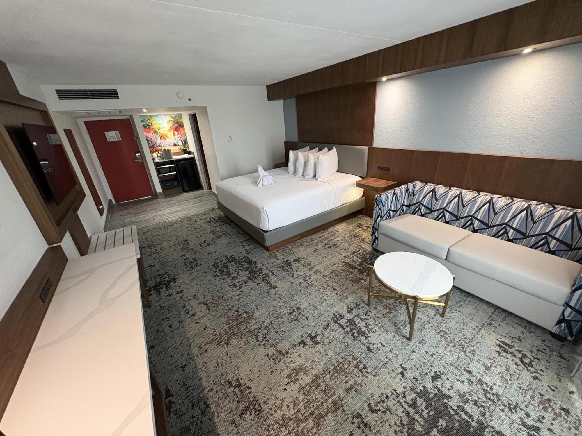 King Room with Sofa Bed - Non-Smoking