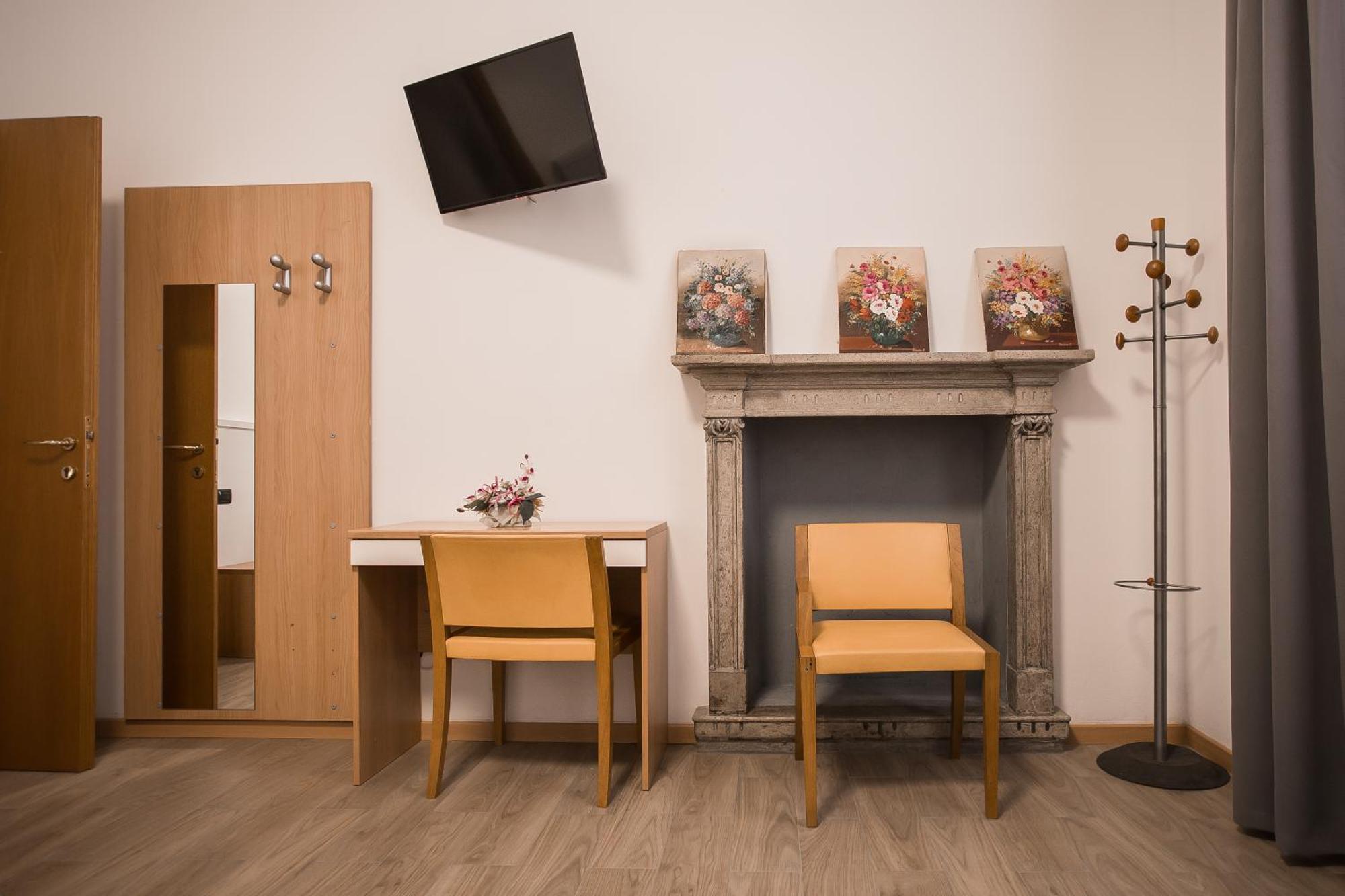 Dreibettzimmer mit eigenem Bad