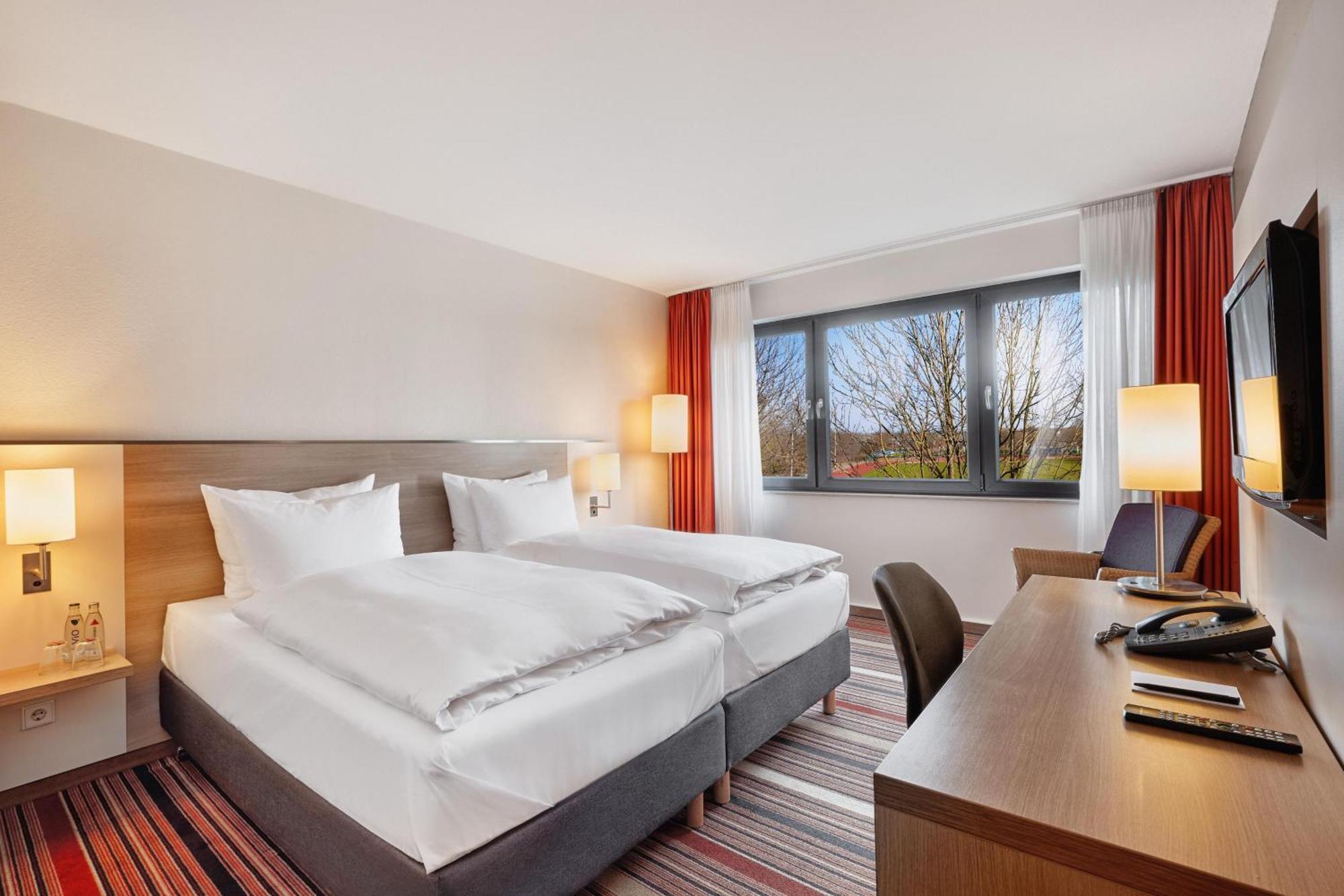 Comfort King Room - Convertible into Two Single Beds