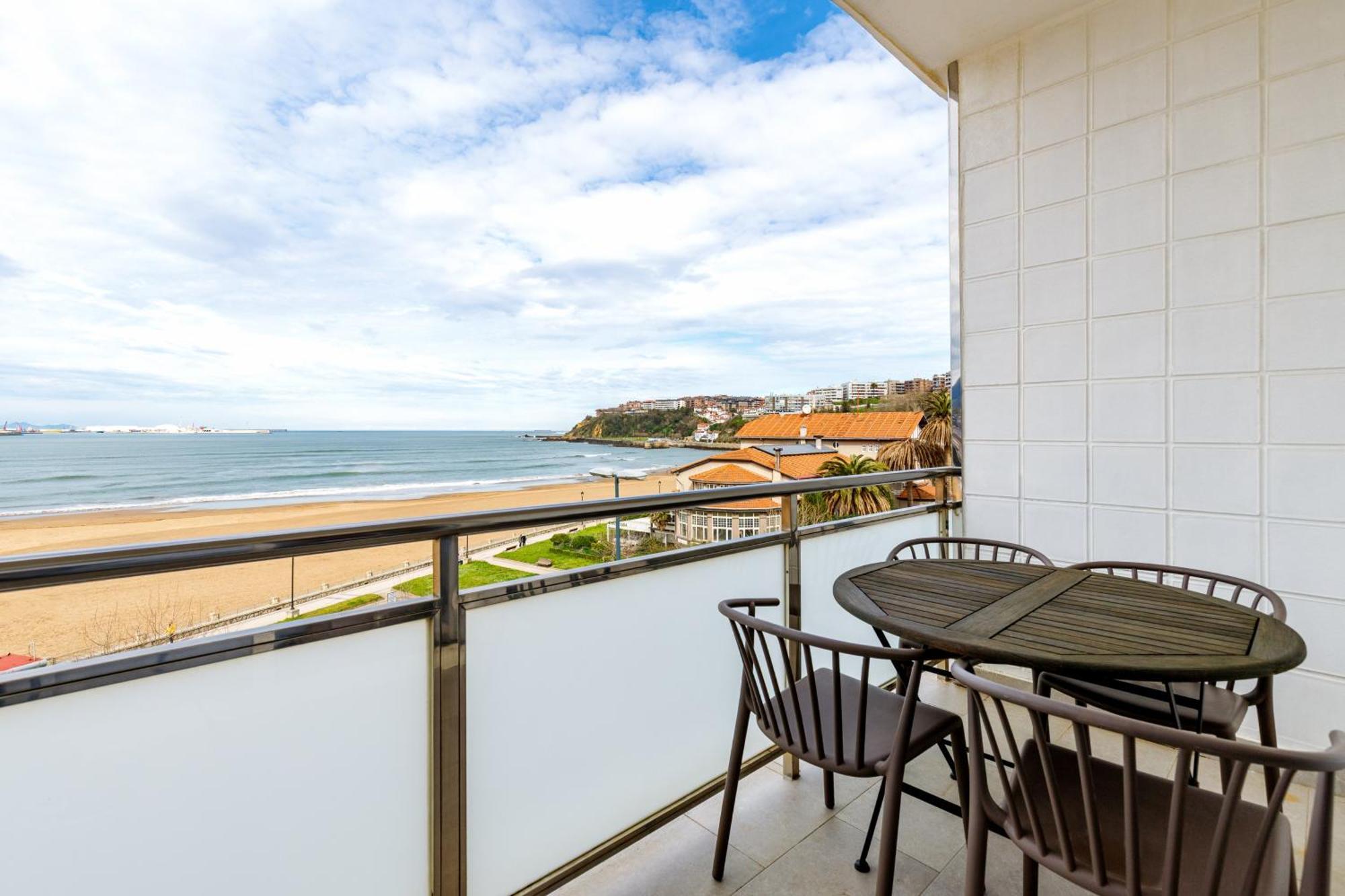Habitación Doble con terraza y vistas al mar