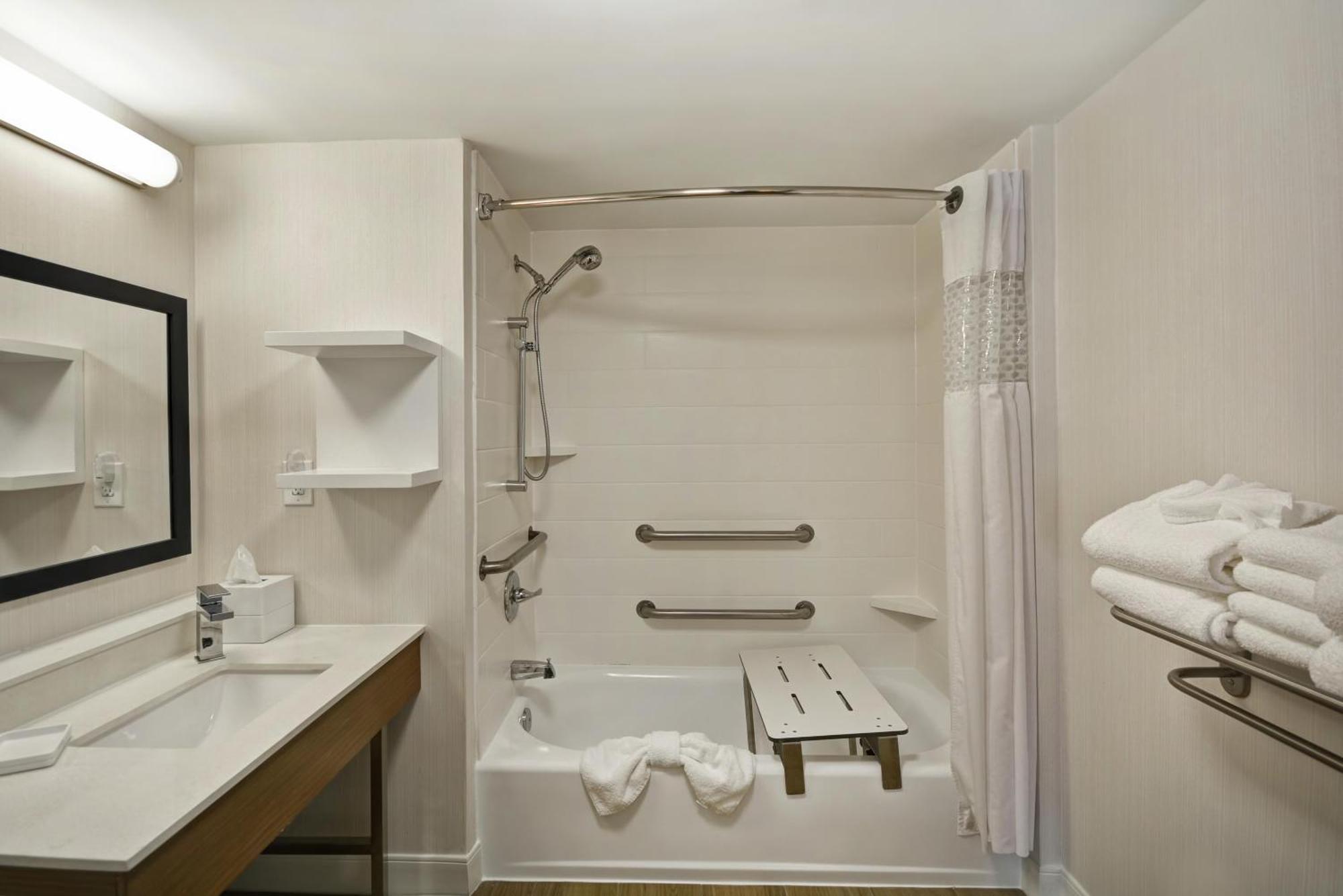 Queen Room with Two Queen Beds - Hearing Accessible/Non-Smoking