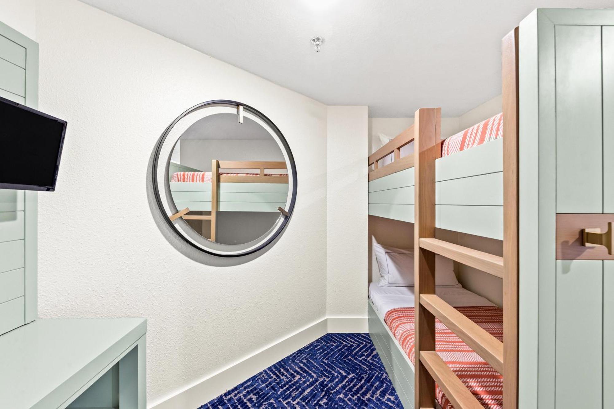 Deluxe Junior King Suite with Beach View