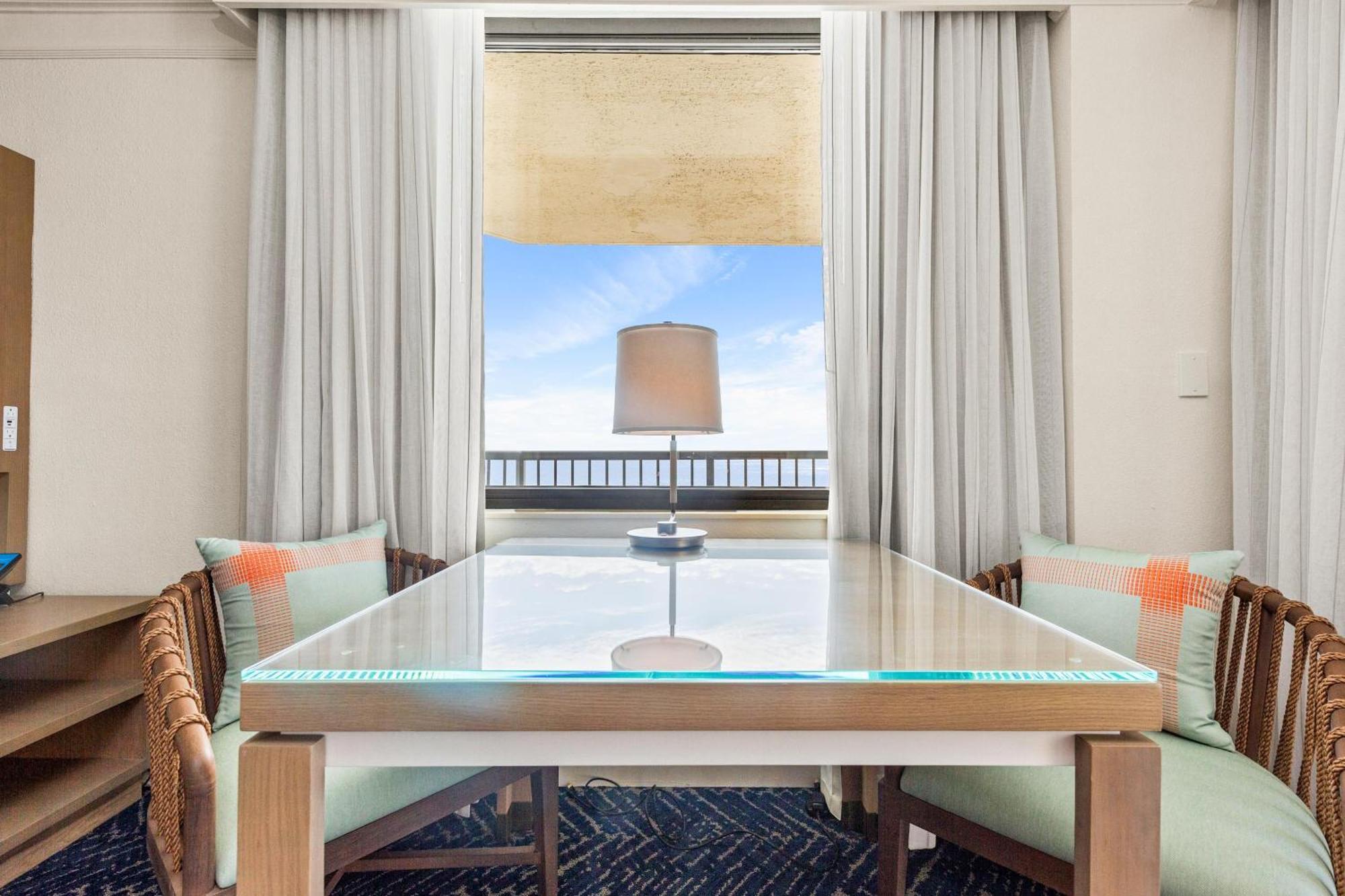 Executive King Room with Beach View