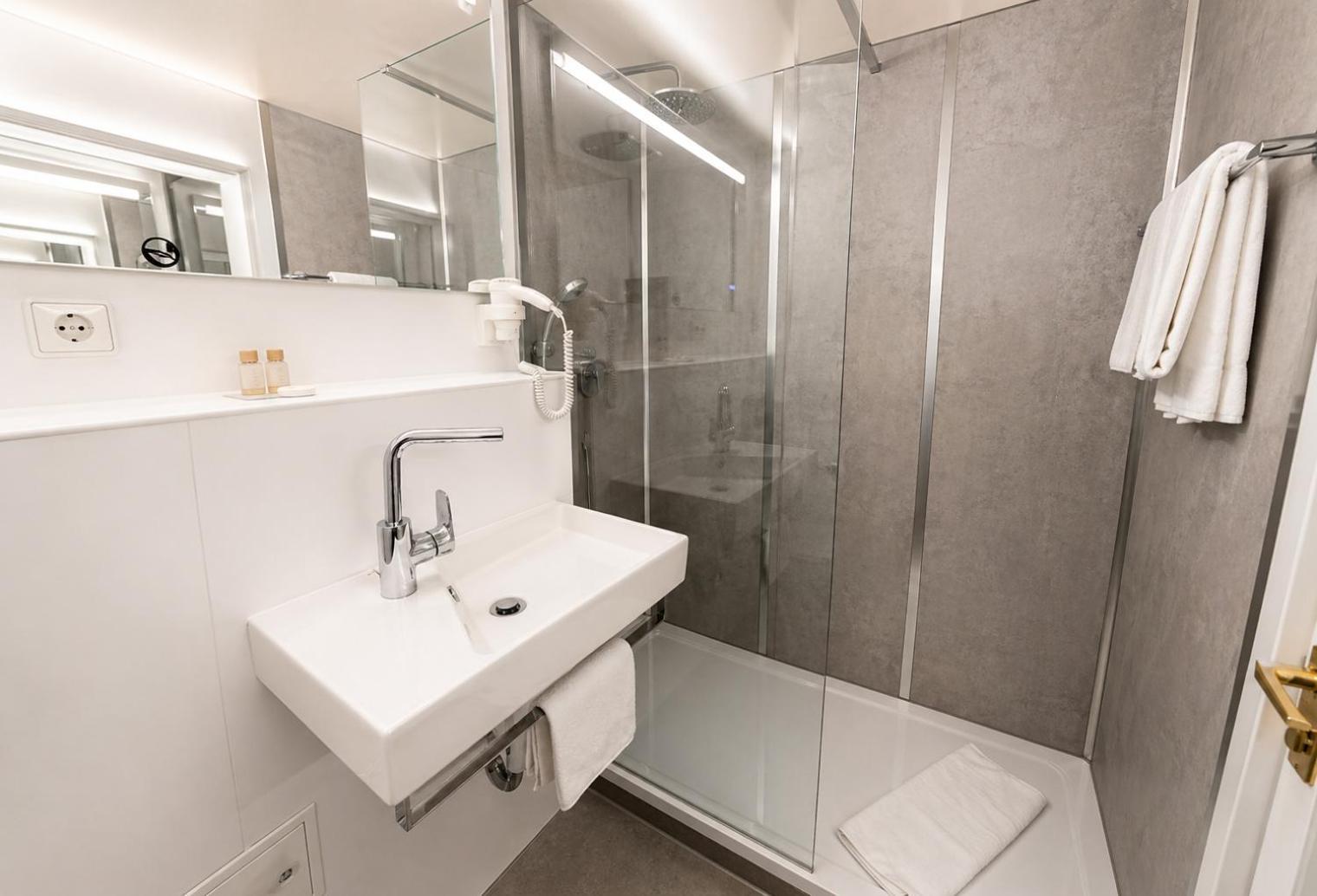 Chambre Simple avec Douche