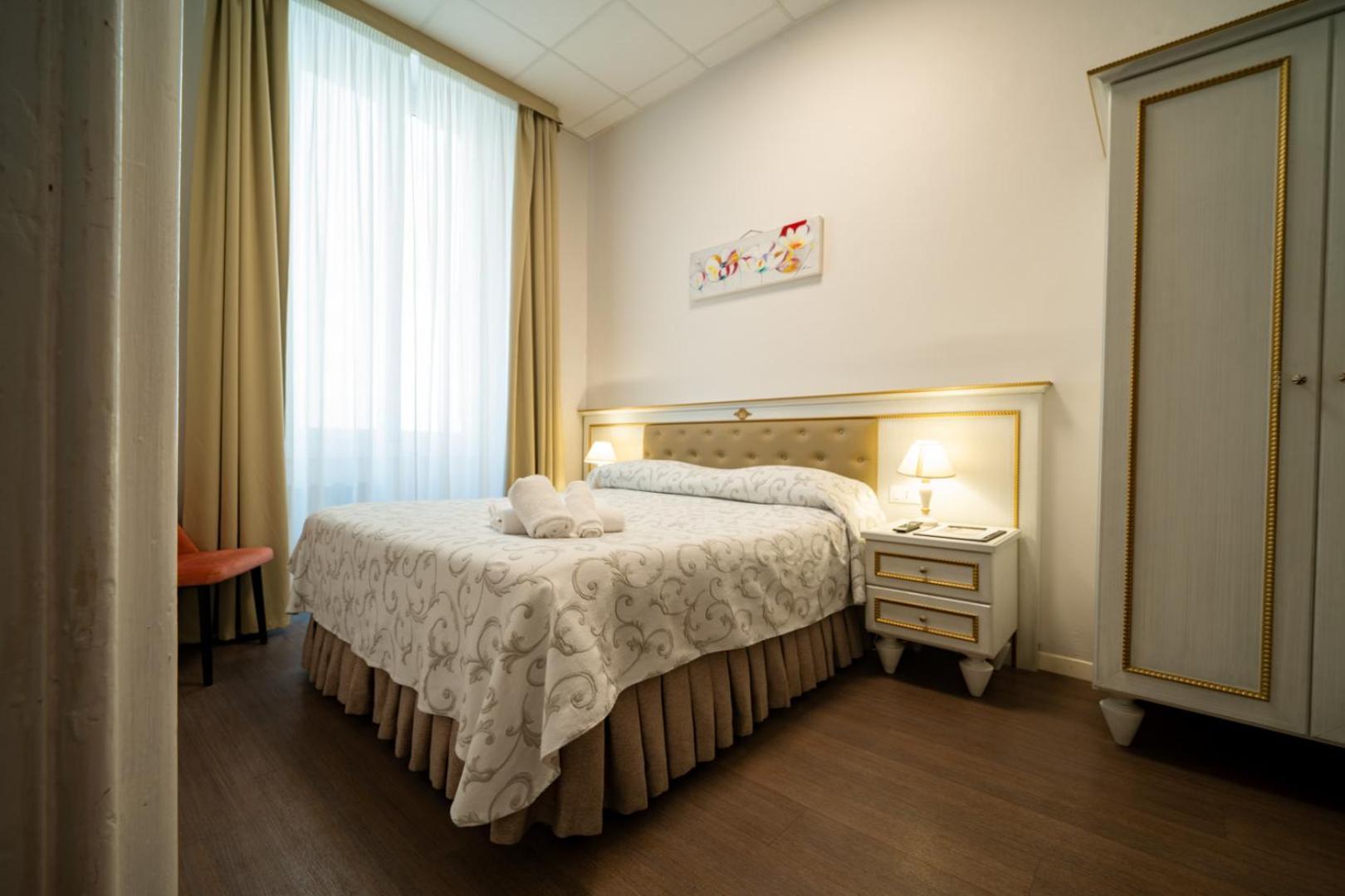 One-Bedroom Apartment,1765945705:JPEG