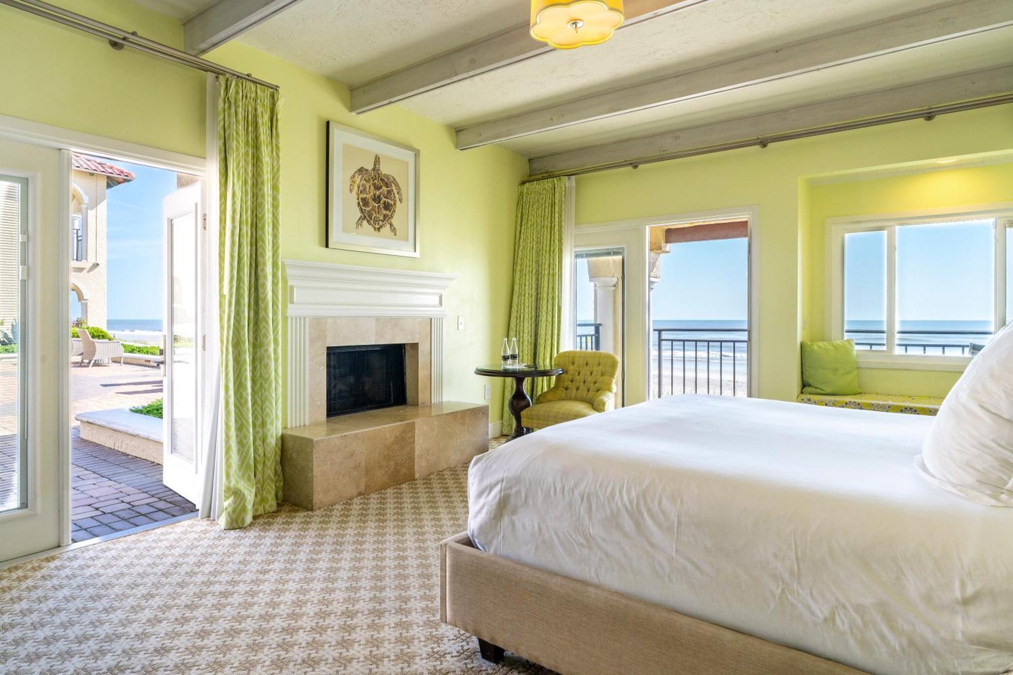 Preferred King Room Ocean Front
