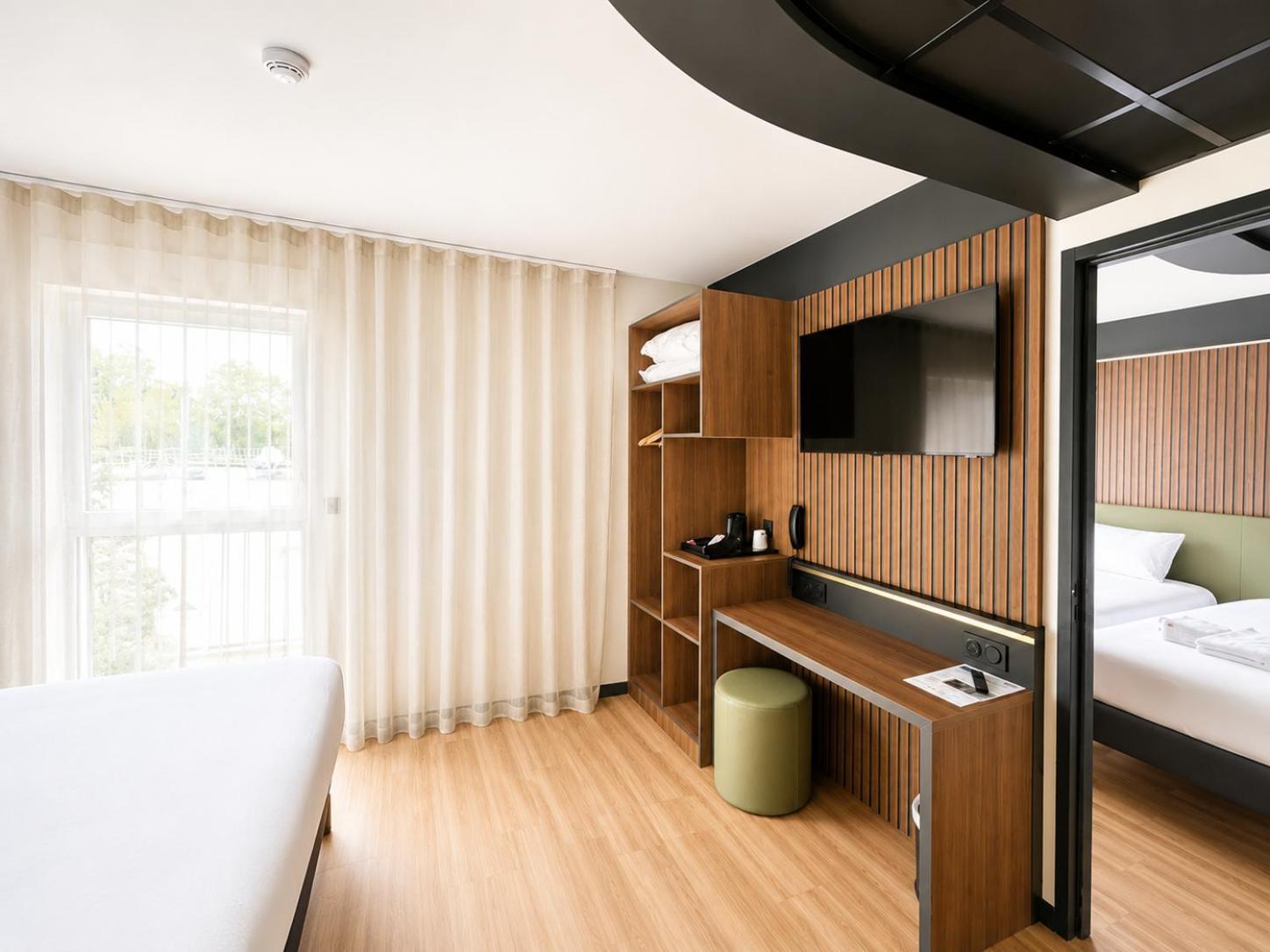 Chambre Quadruple avec Douche