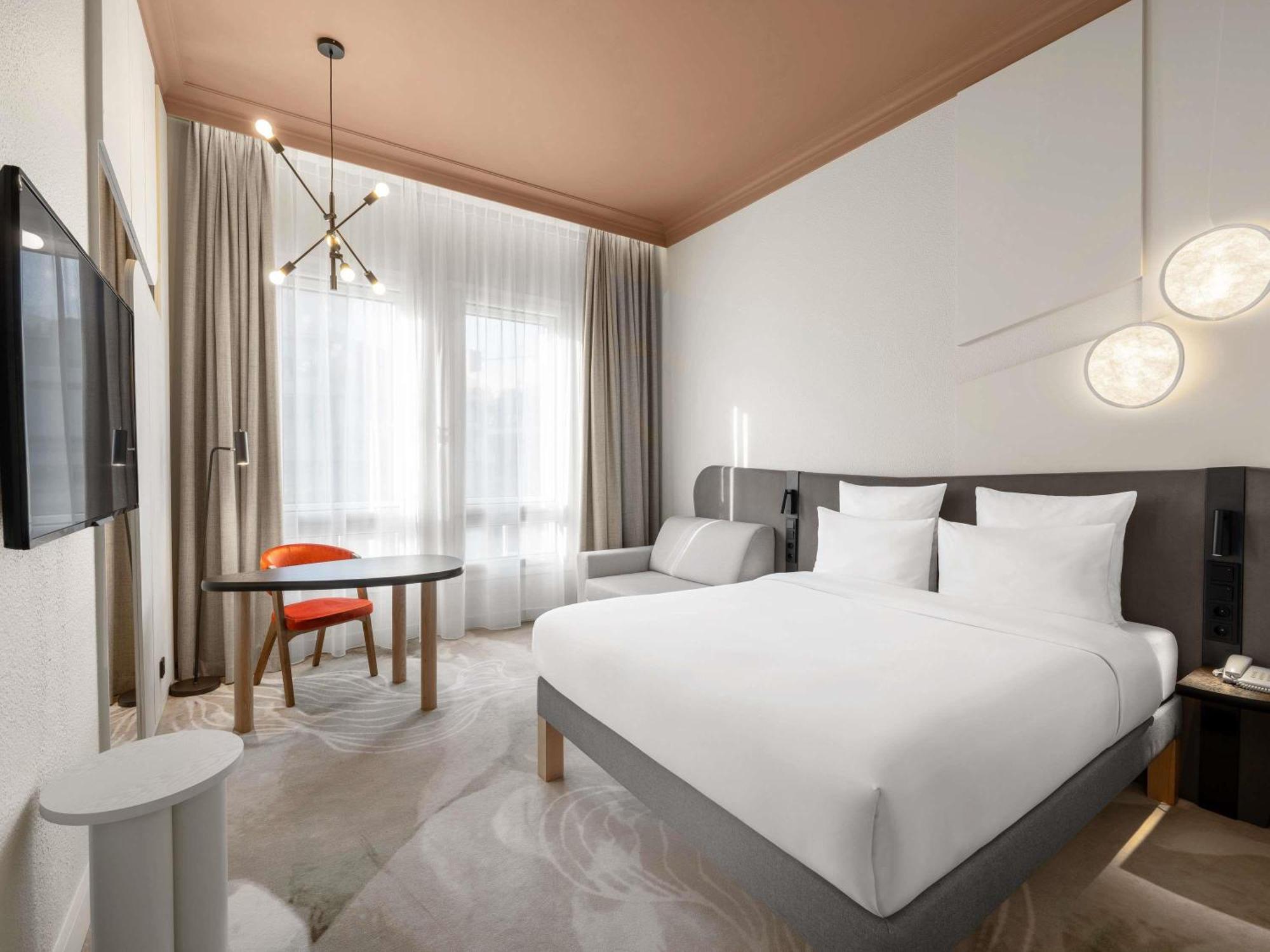Quarto Superior - Cama de Casal e Sofá-Cama