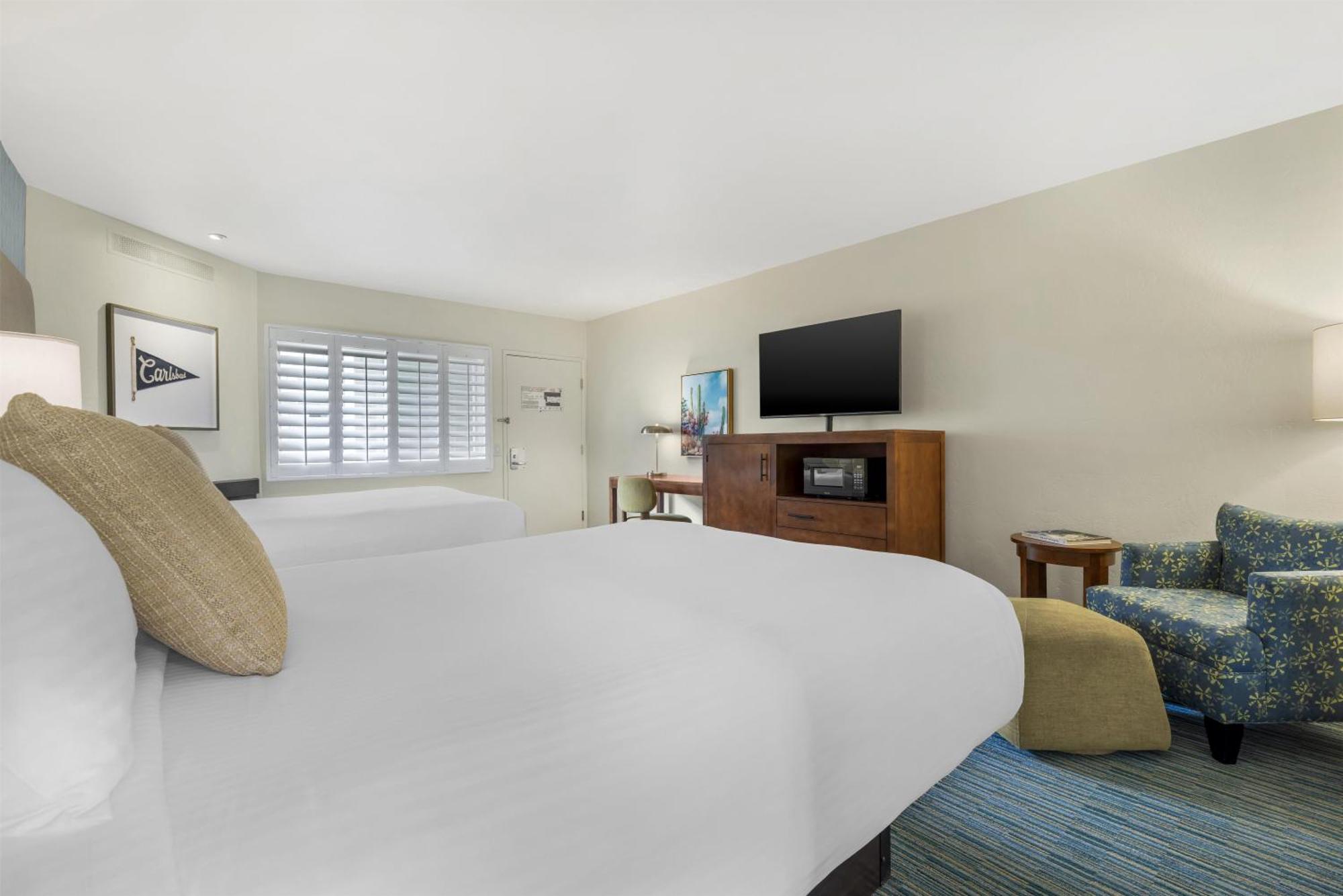 Double Room with Two Double Beds and Fireplace - Non-Smoking