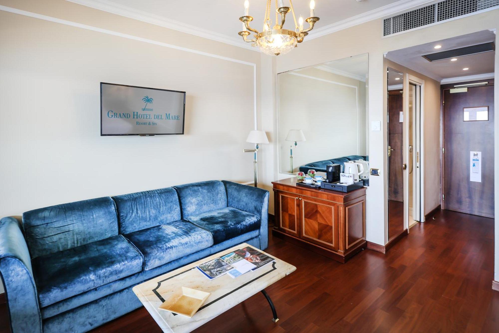 Junior Suite Angolare con Vista Mare