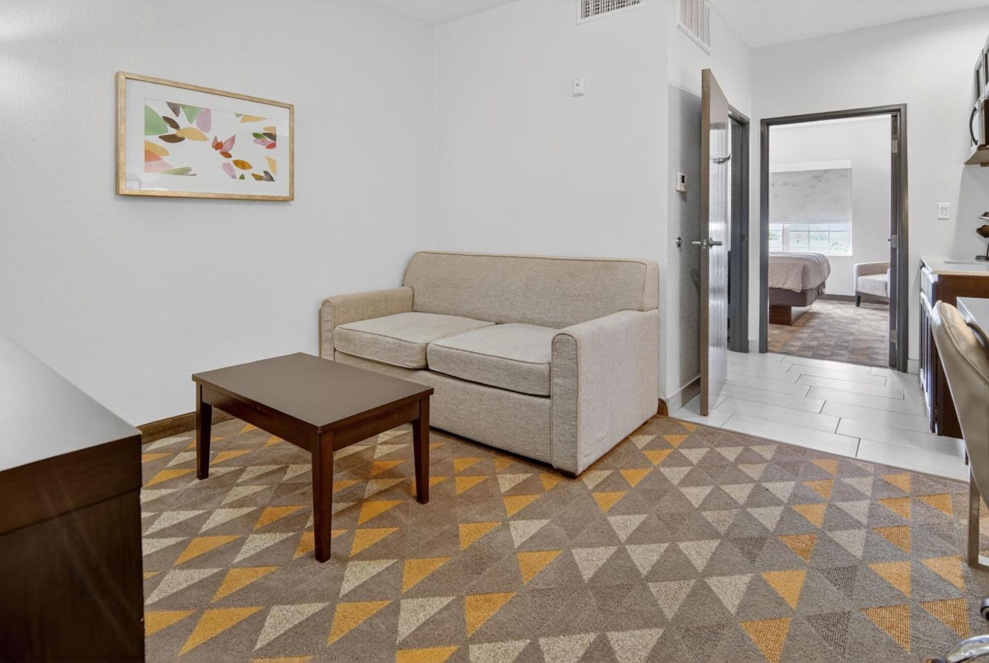 One-Bedroom King Suite
