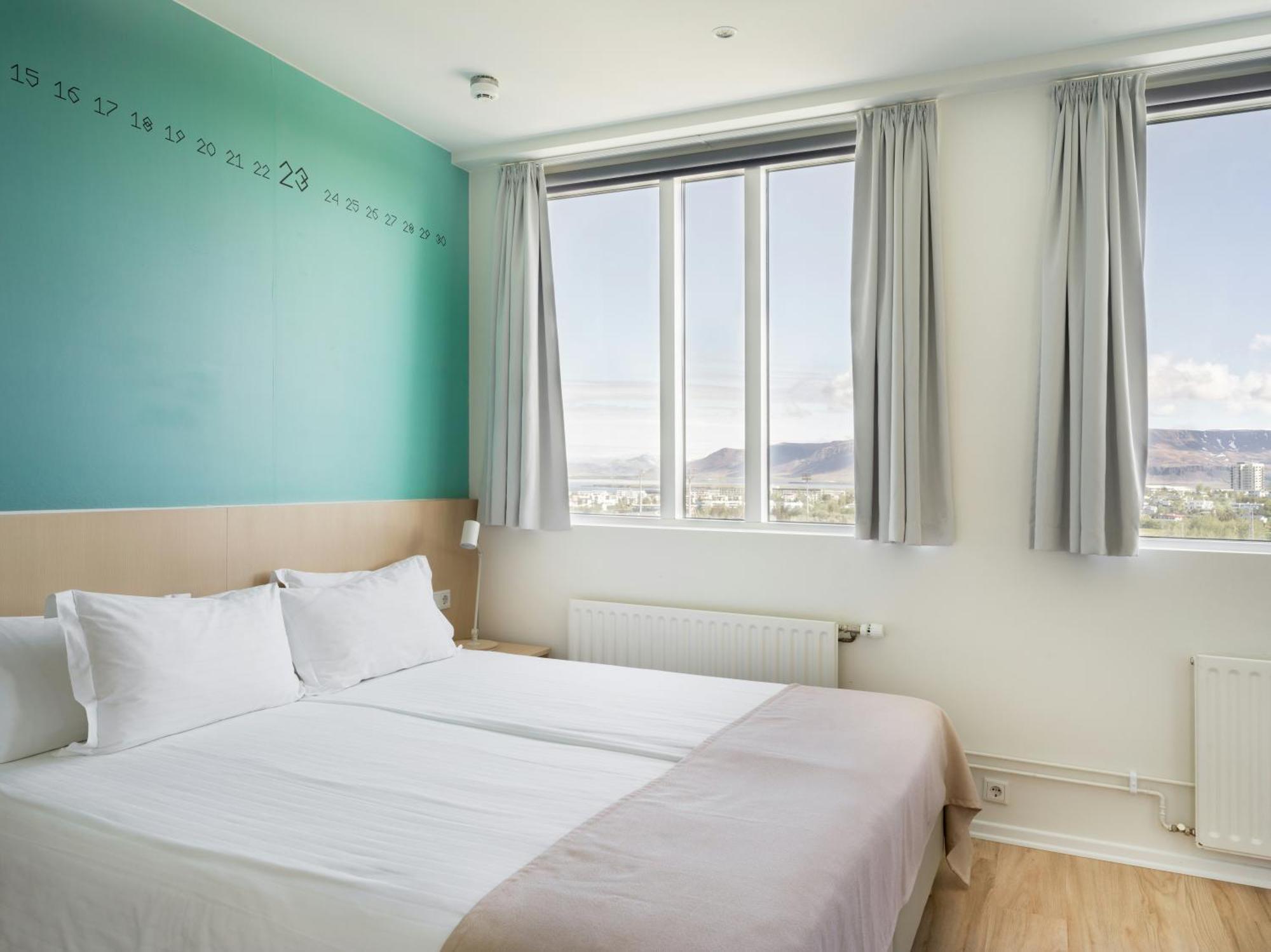 Doppel-/Zweibettzimmer mit Bergblick