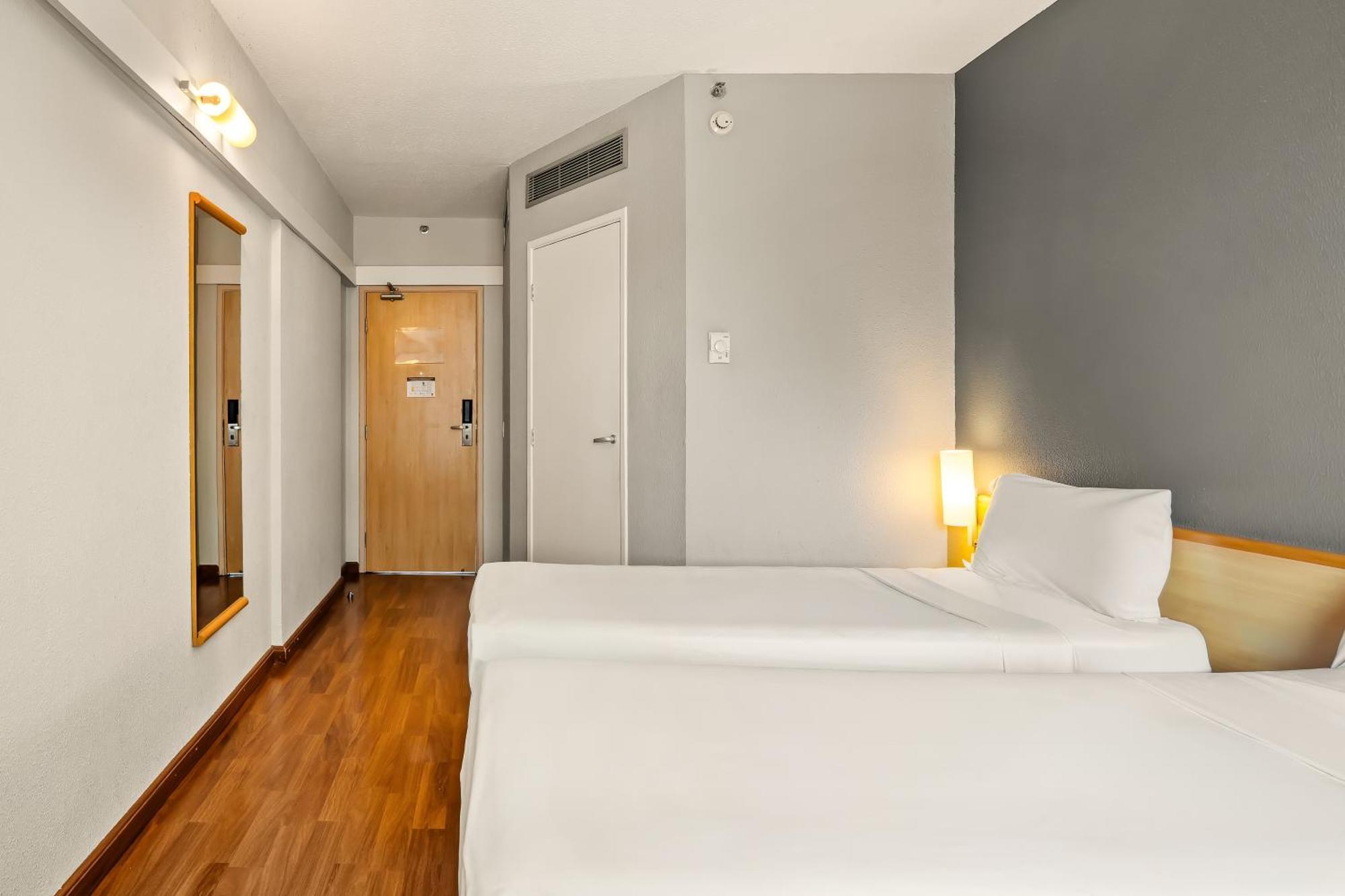 Quarto Deluxe com 2 Camas de Solteiro