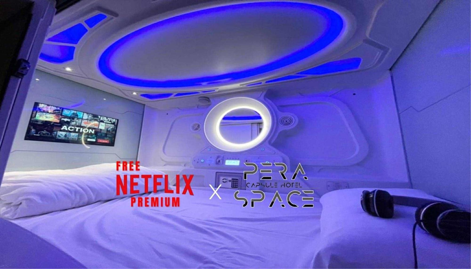 Bed in een Gemengde Slaapzaal met 10 Bedden