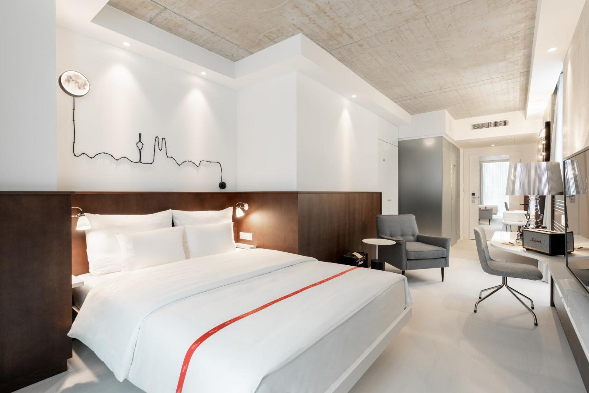 Lovely Kamer