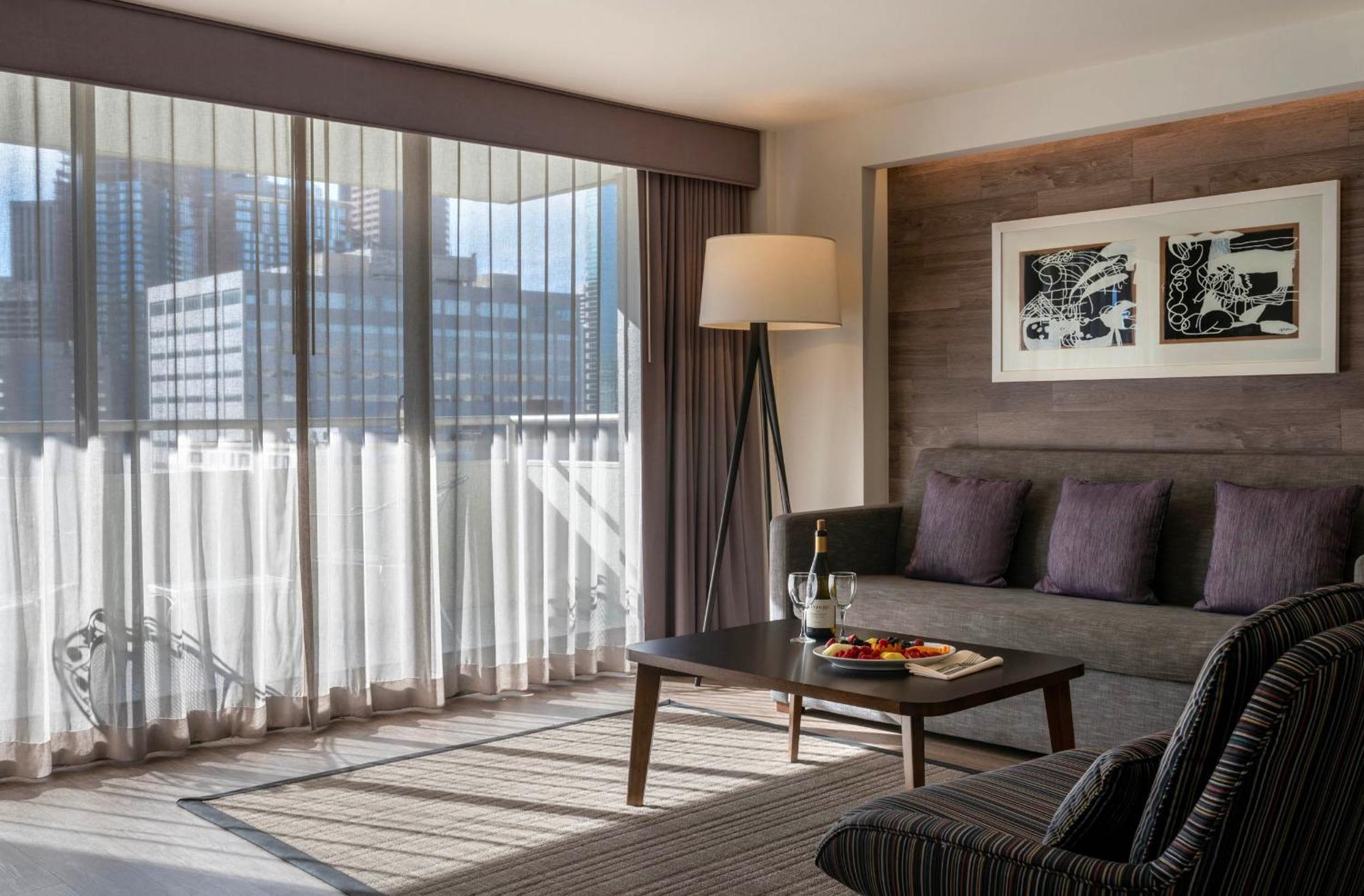 Premier Queen Suite with Balcony