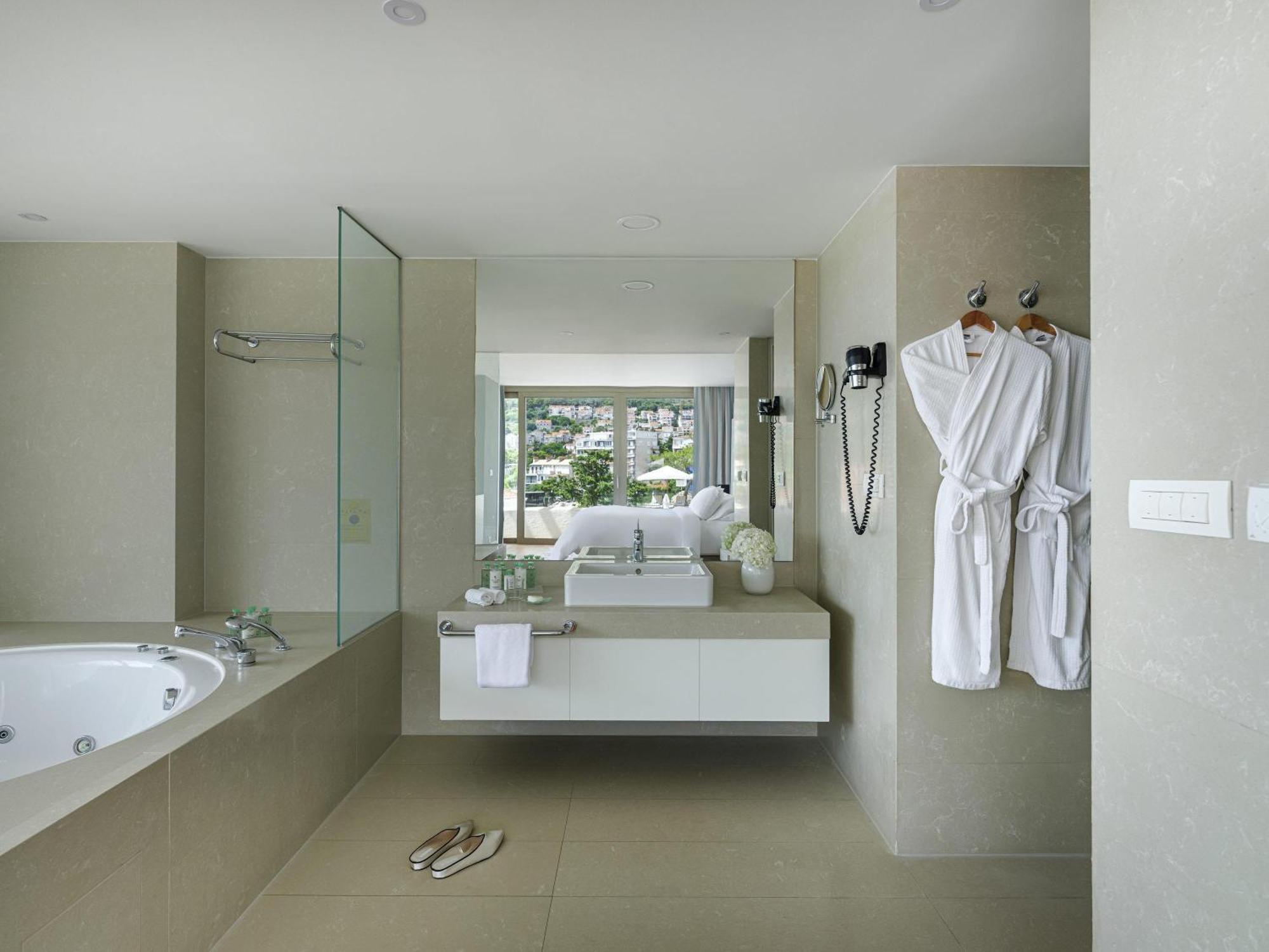 Executive Suite met Balkon en Uitzicht op Zee