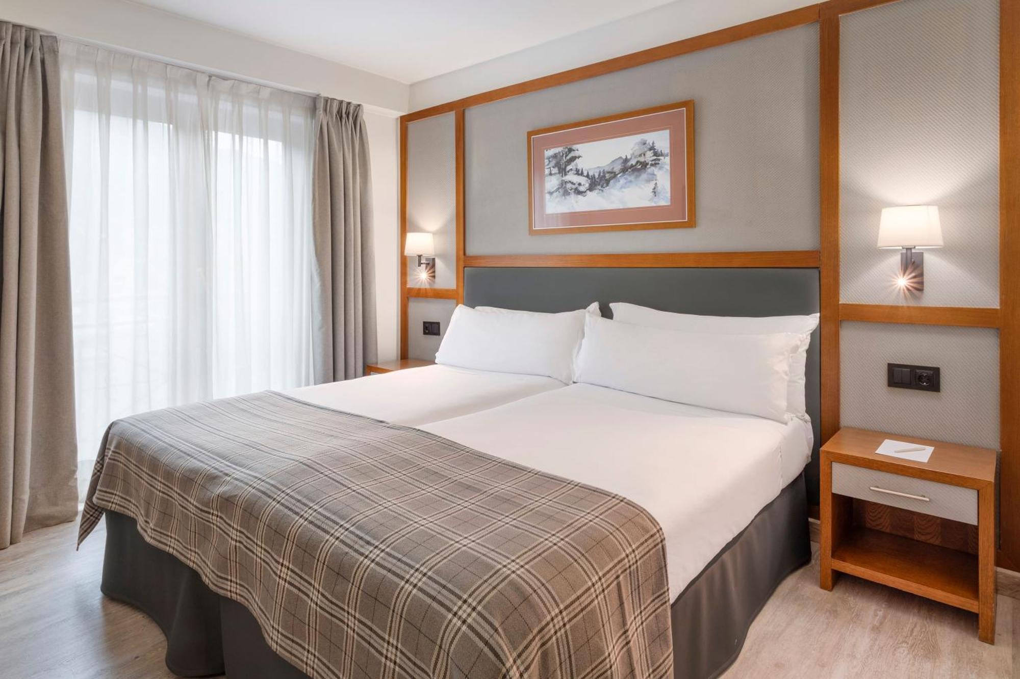 Standard Room,1770834313:JPEG
