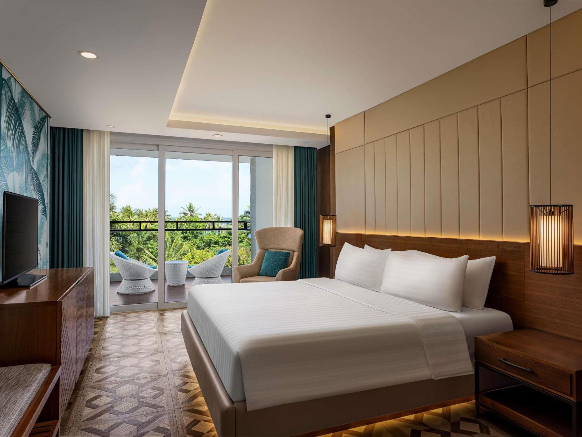 Superior King Room