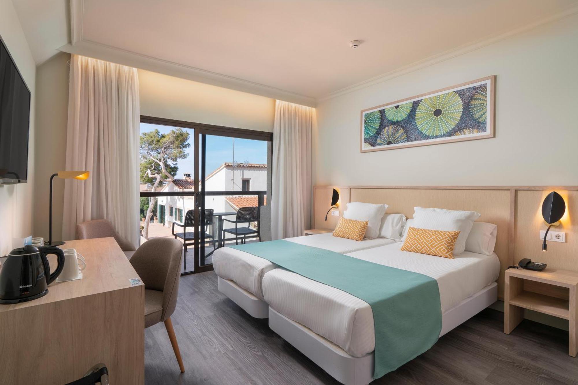 Double Room,1771518760:JPEG
