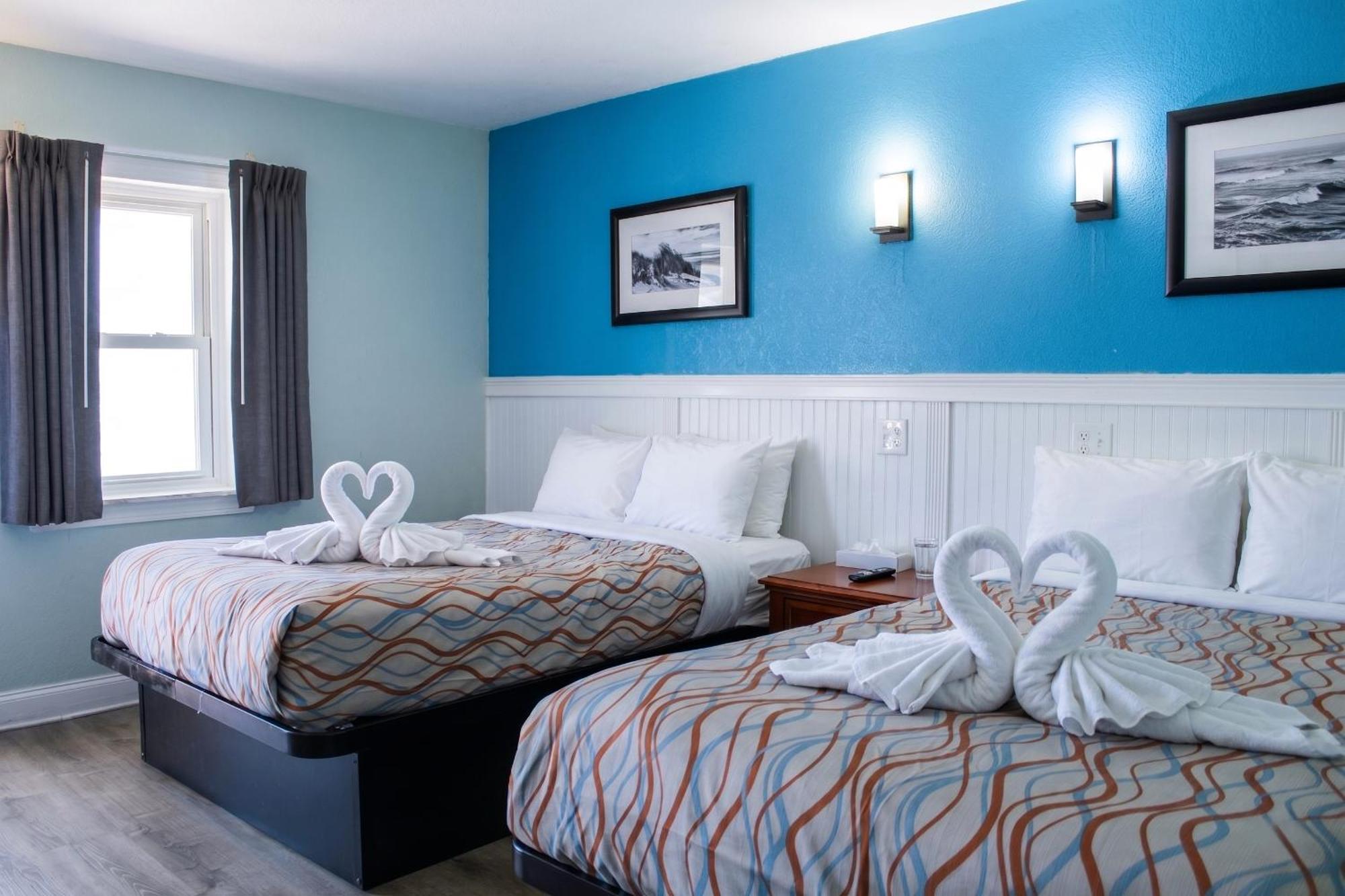 Standard Room with Two Double Beds