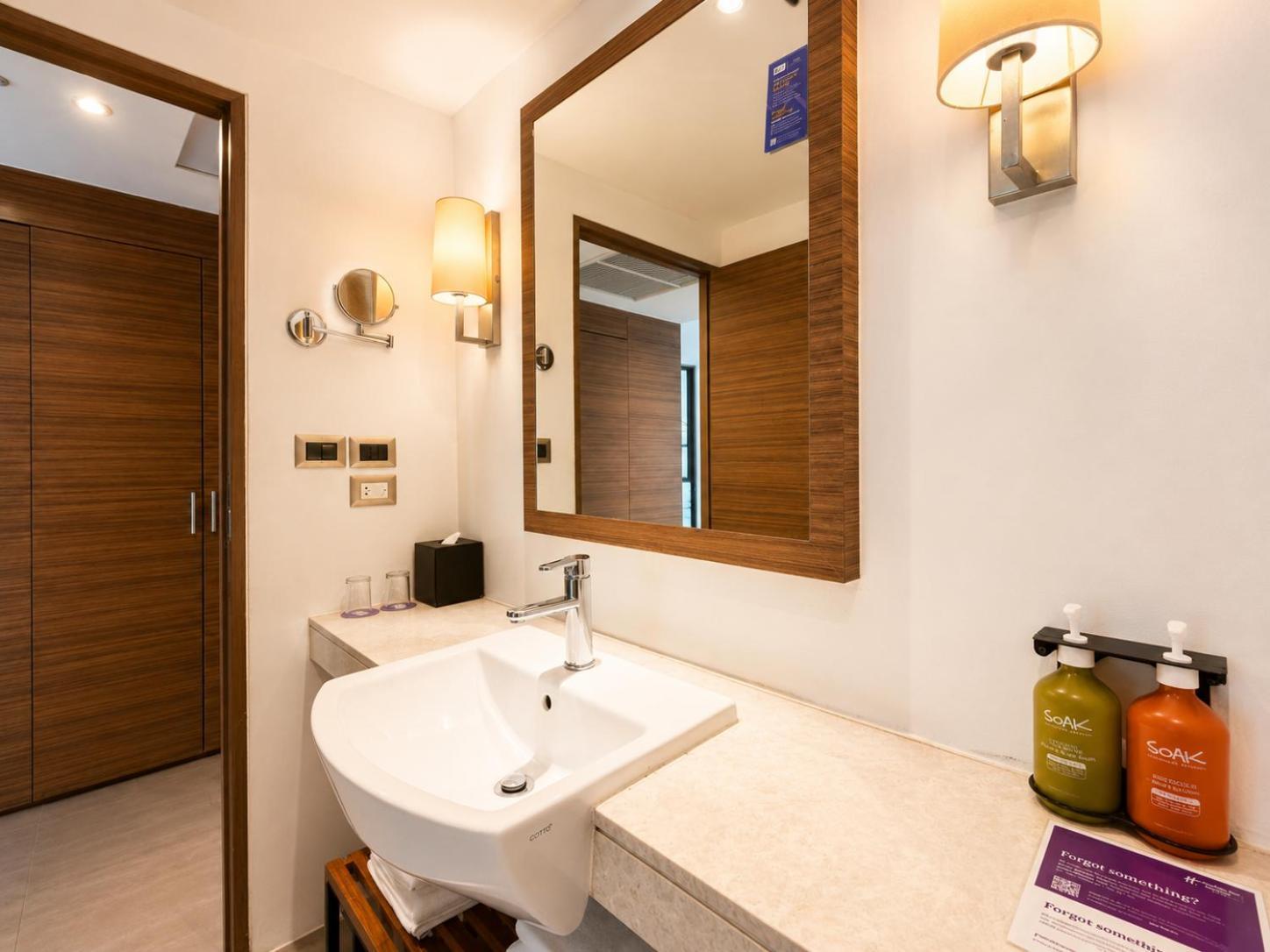 Chambre Premium avec 1 Lit King-Size et Lits Superposés