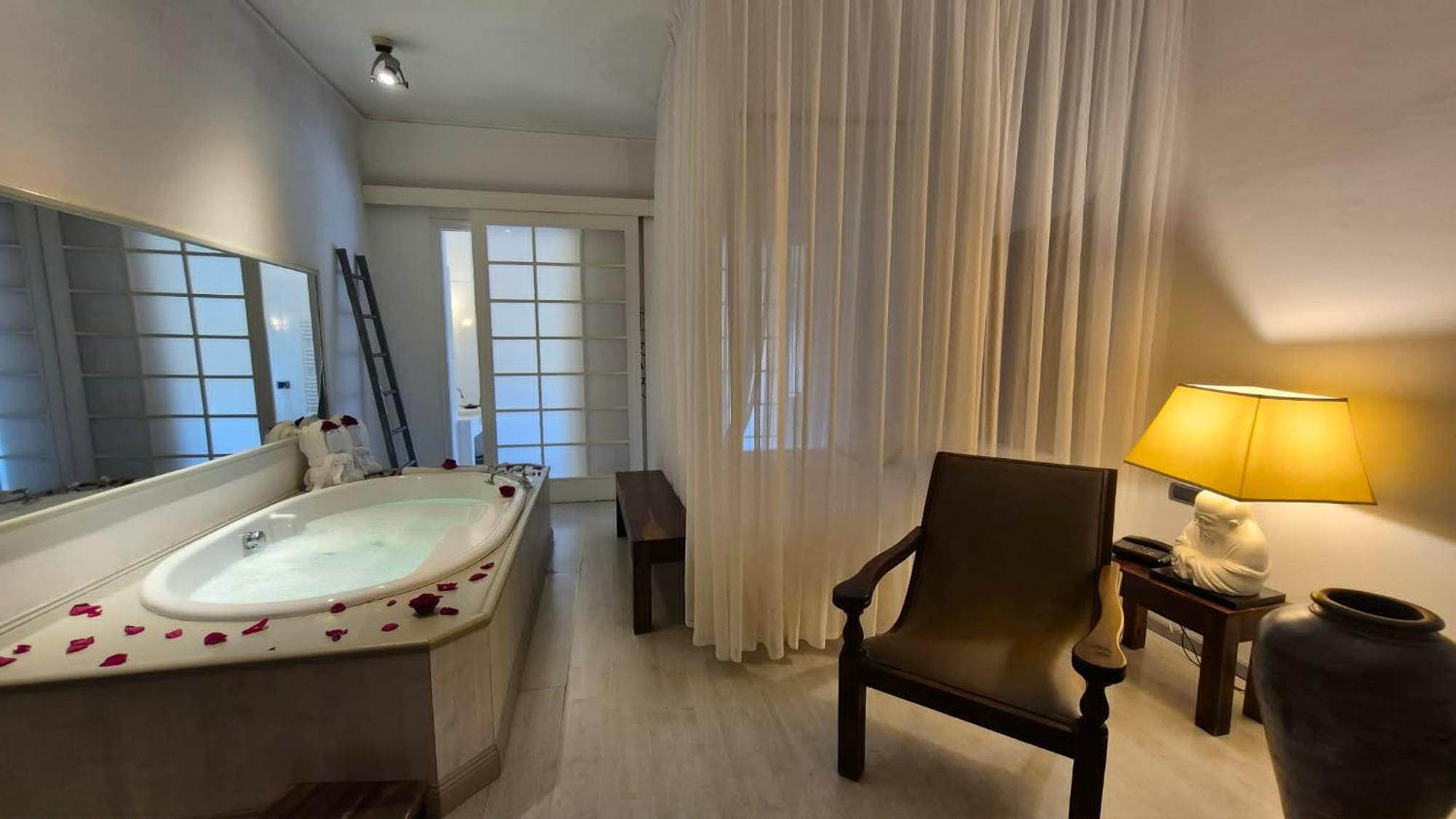 Chambre Double Deluxe avec Baignoire