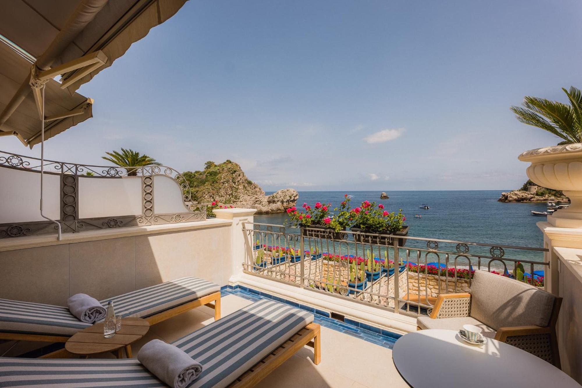 Junior Suite con Vista Mare (2 Adulti)
