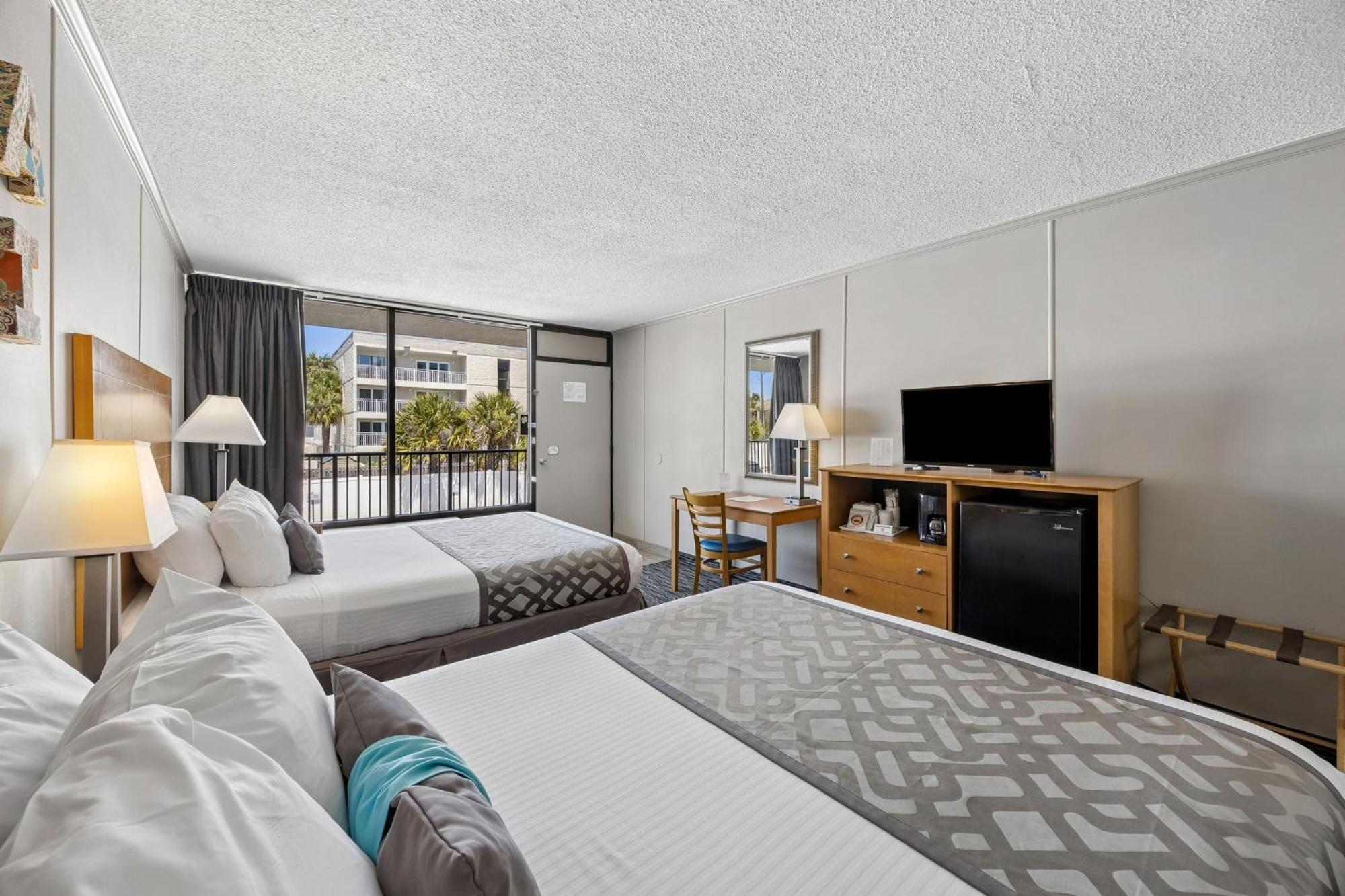 Queen Room with Two Queen Beds "Near Ocean"