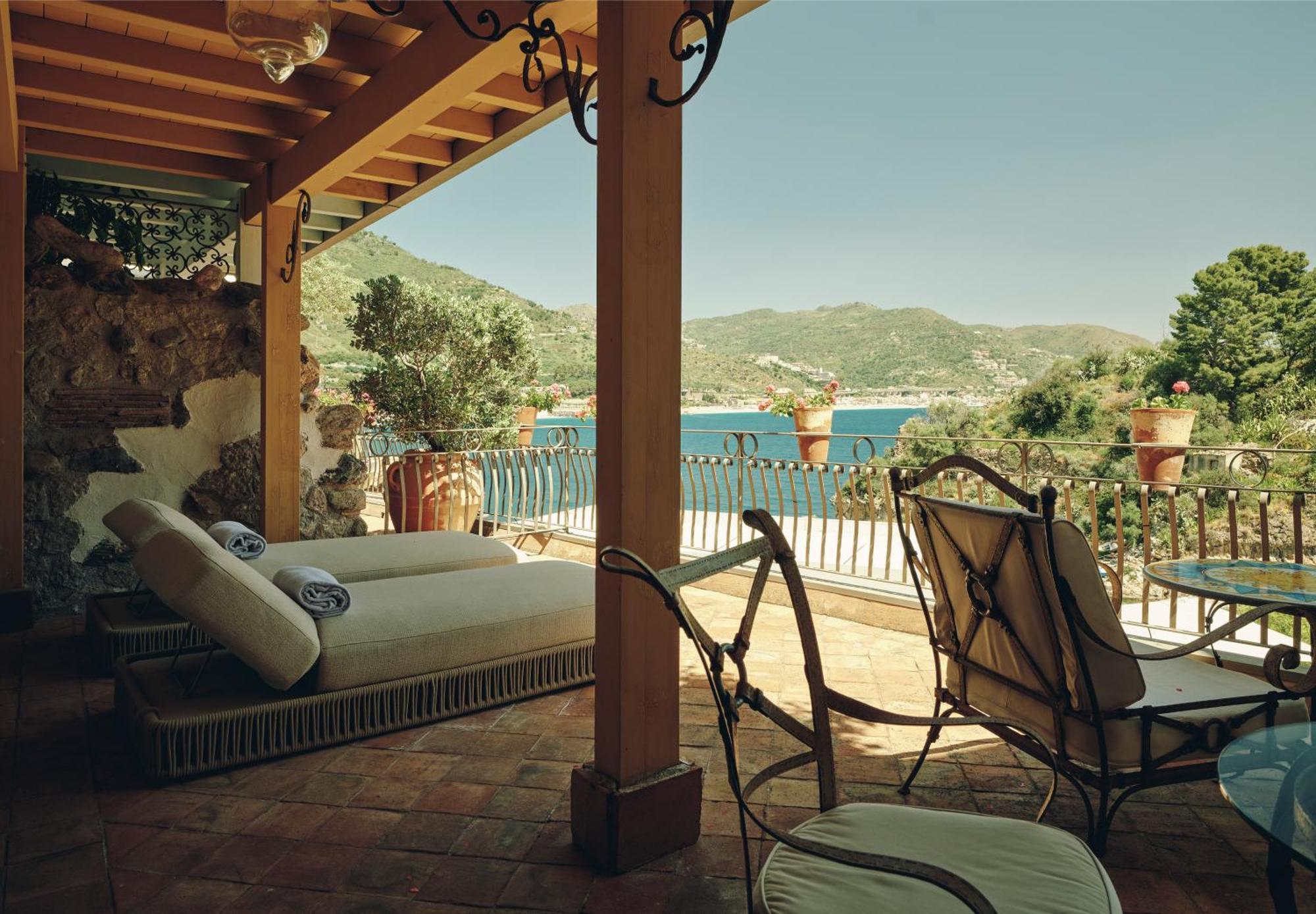 Junior Suite (2 Adulti) con Vista Mare