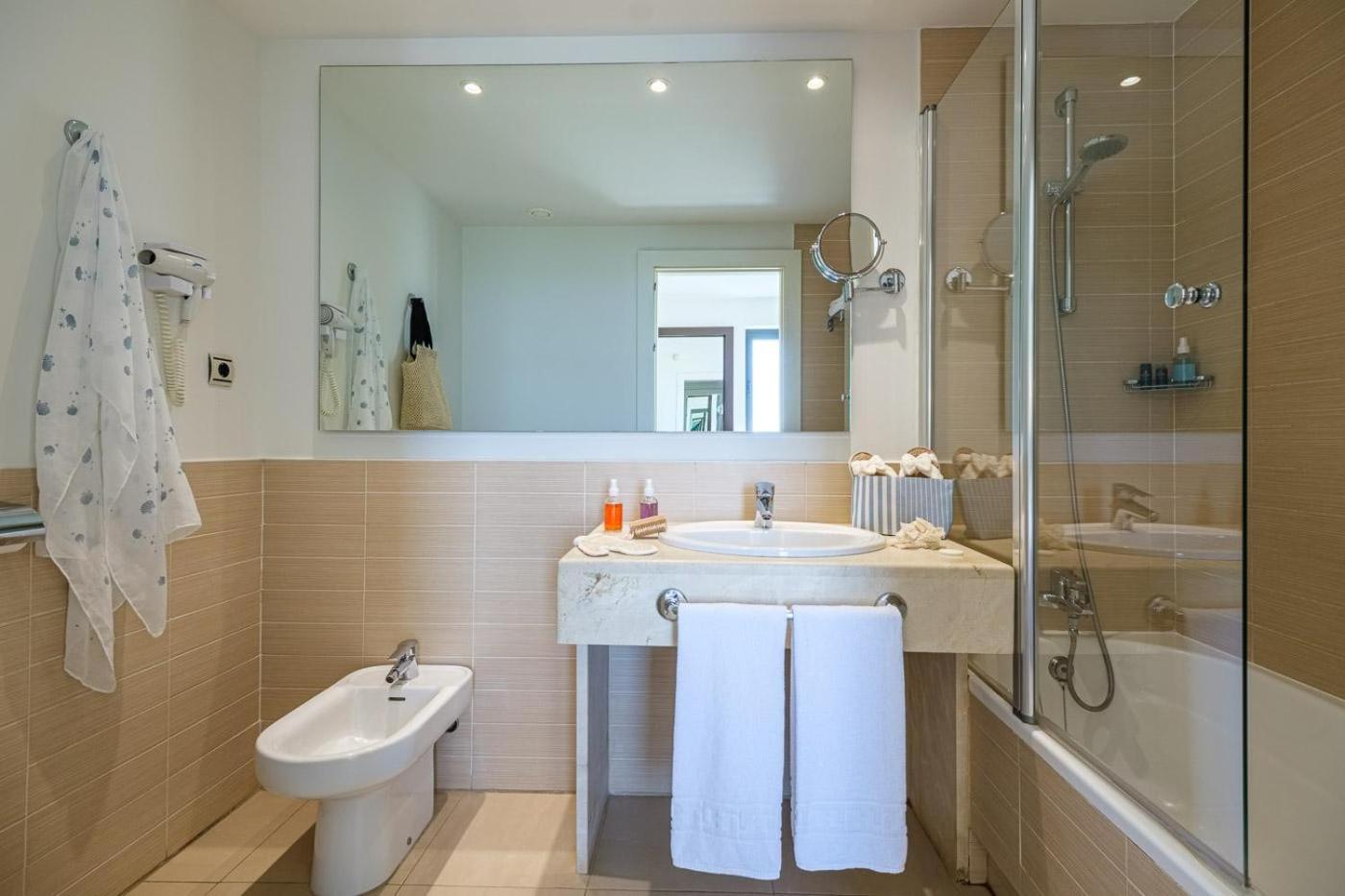 Suite Júnior com Vista Mar (3 Adultos)