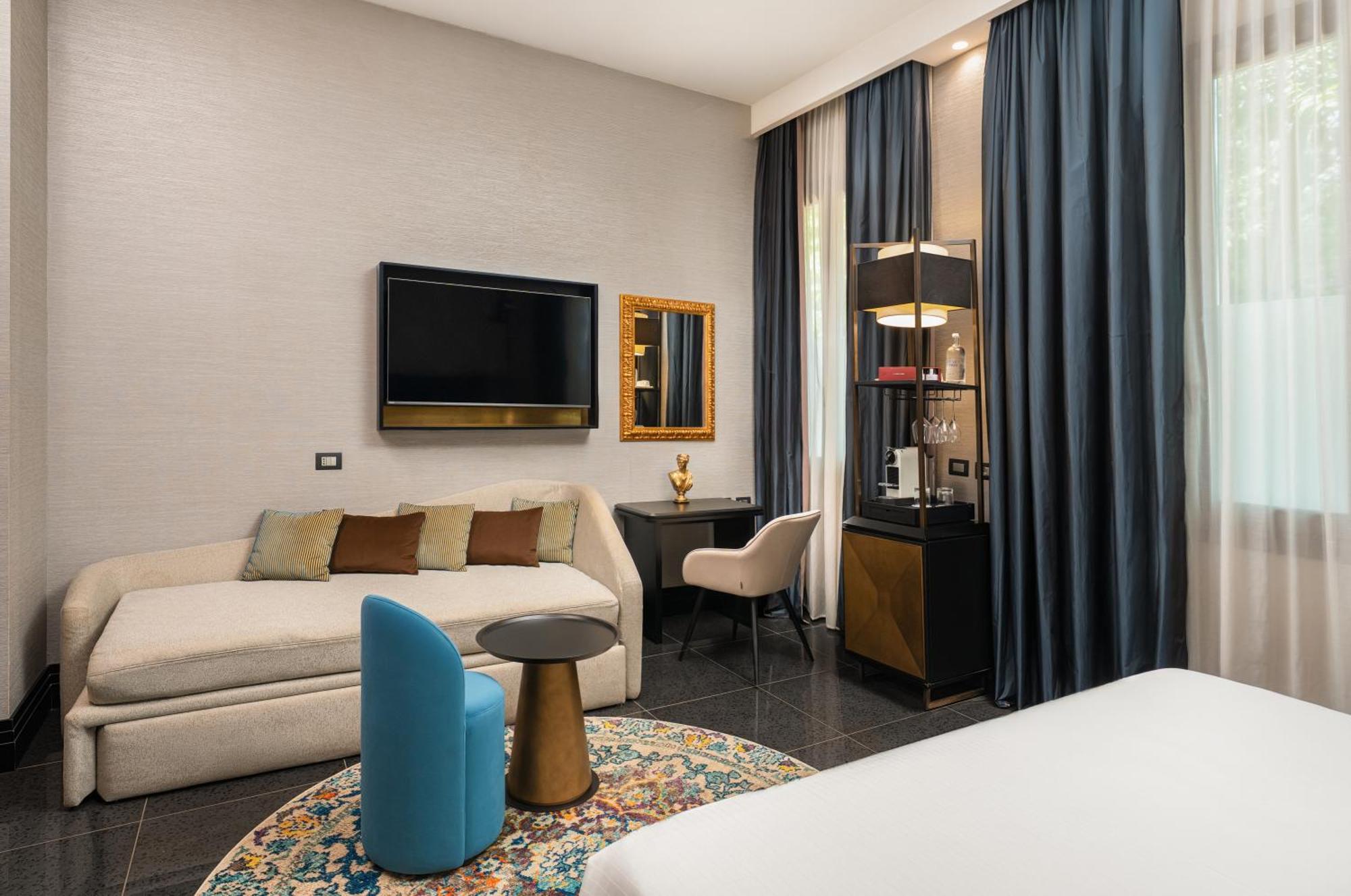 Camera Queen Premium con Divano-Letto