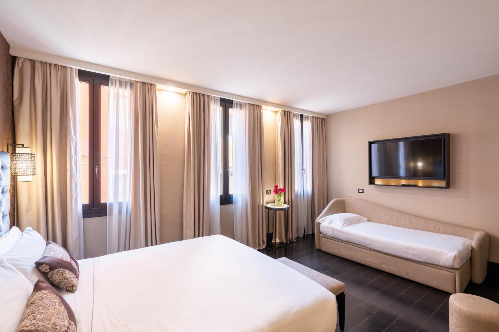 Camera King Premium con Divano-Letto