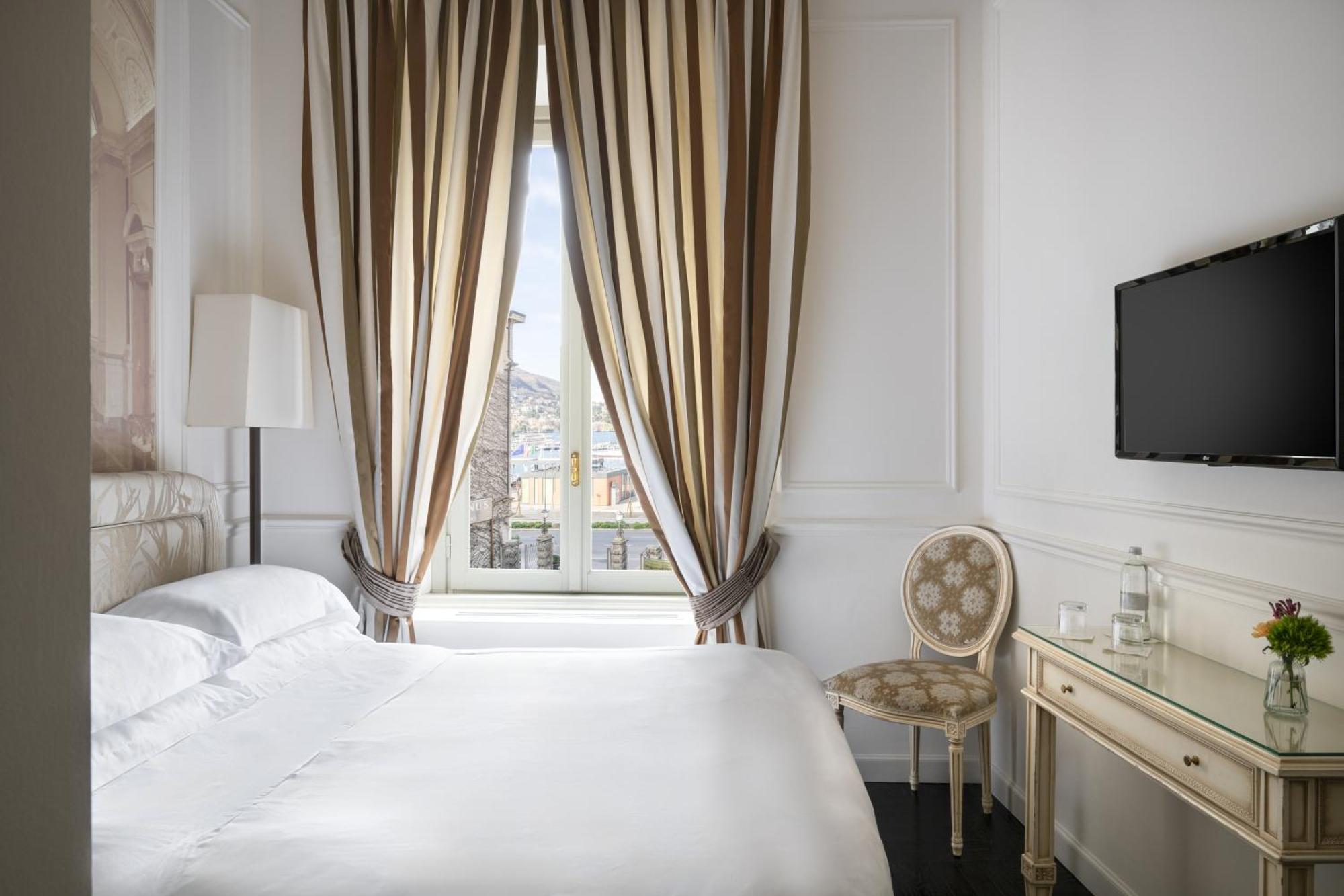 King Room with Lake View
