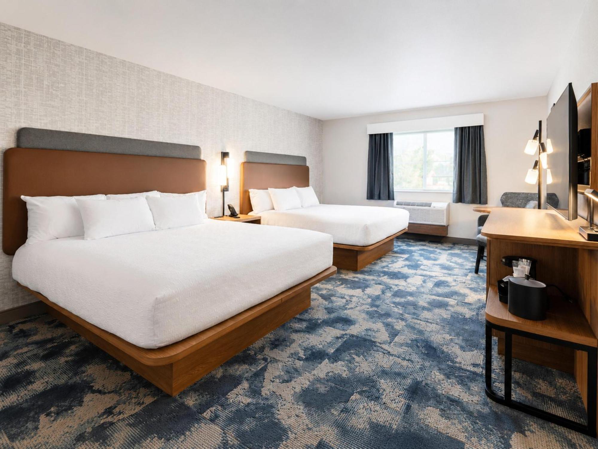 King Room with Sofa Bed and Mountain View